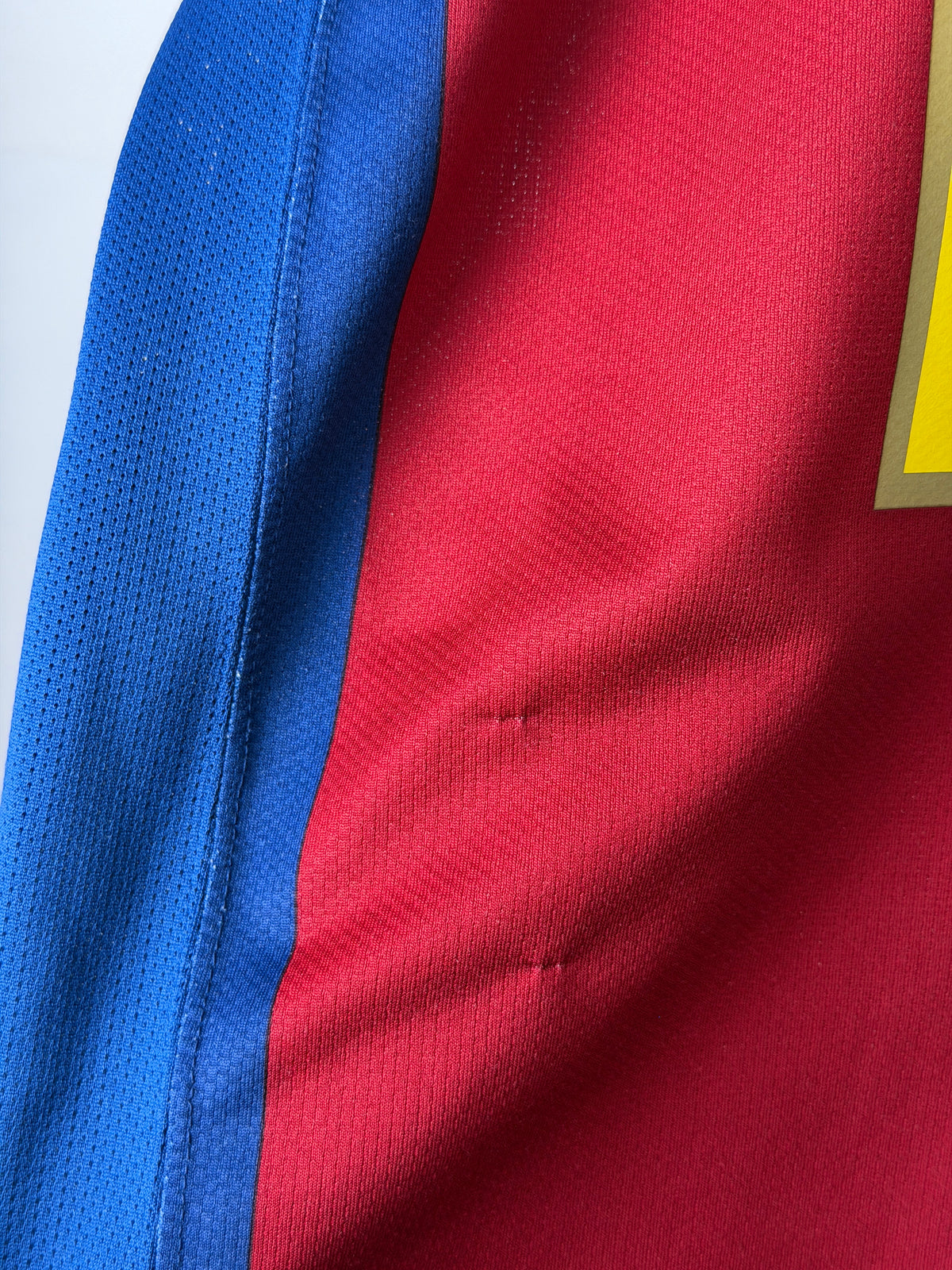 Lionel Messi FC Barcelona 2007-08 home football shirt (M)