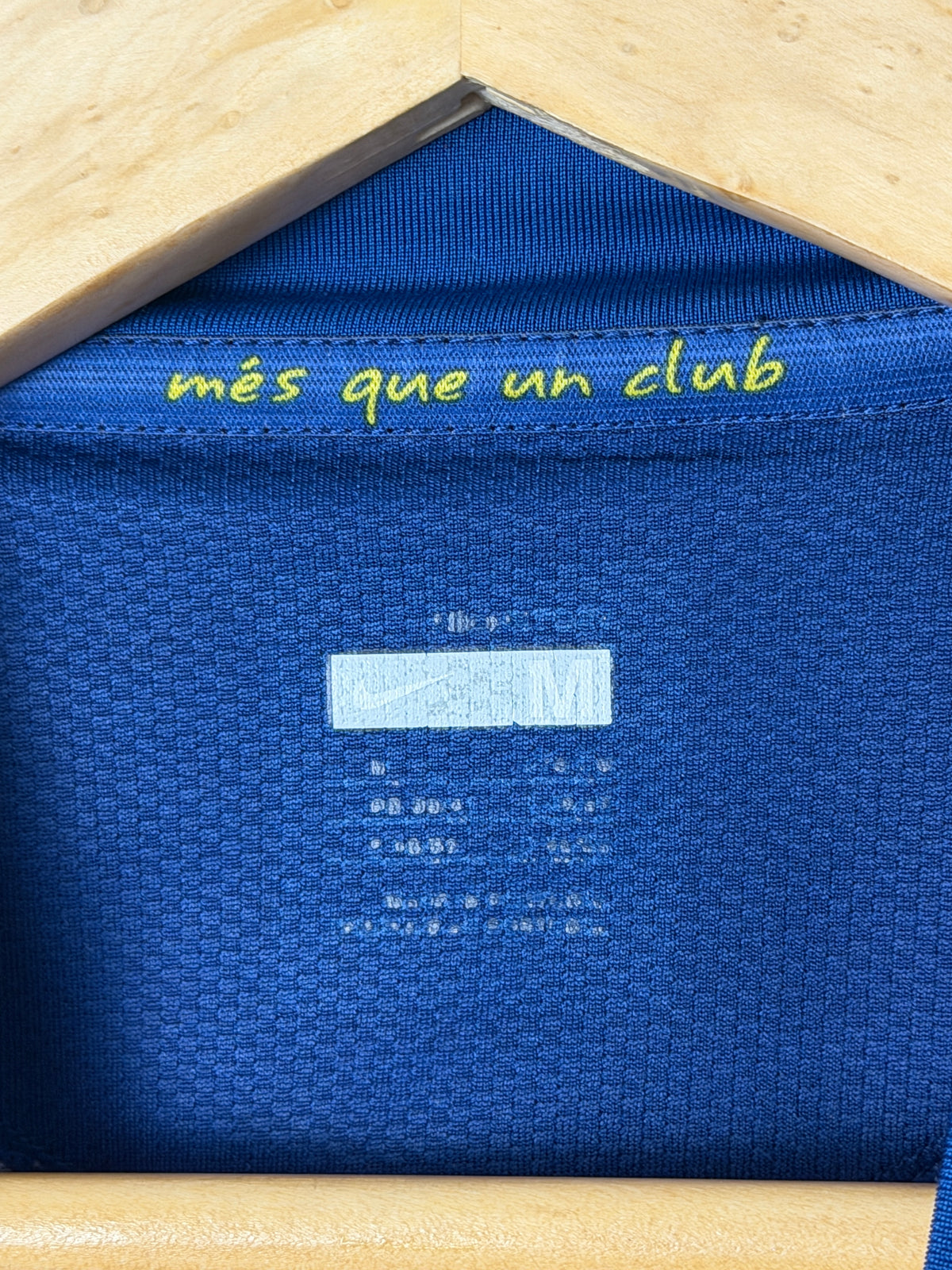 Lionel Messi FC Barcelona 2007-08 home football shirt (M)