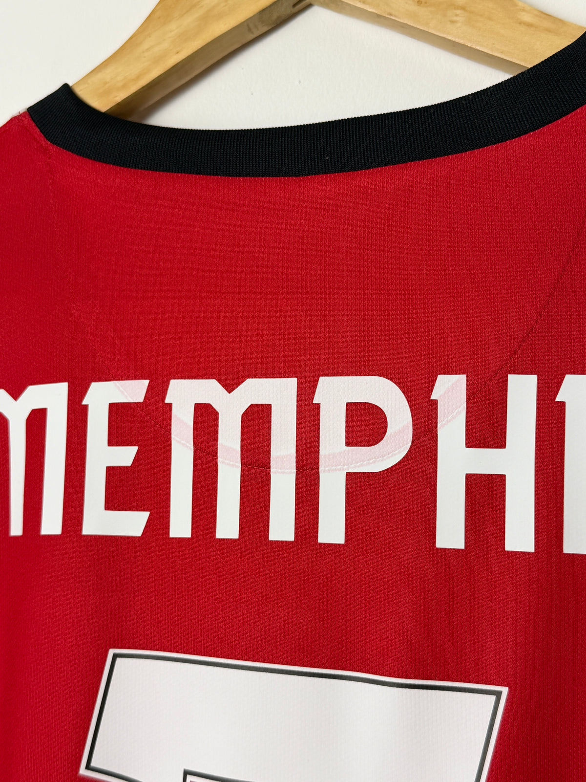 Memphis Depay PSV Eindhoven 2014-15 home football shirt (M)