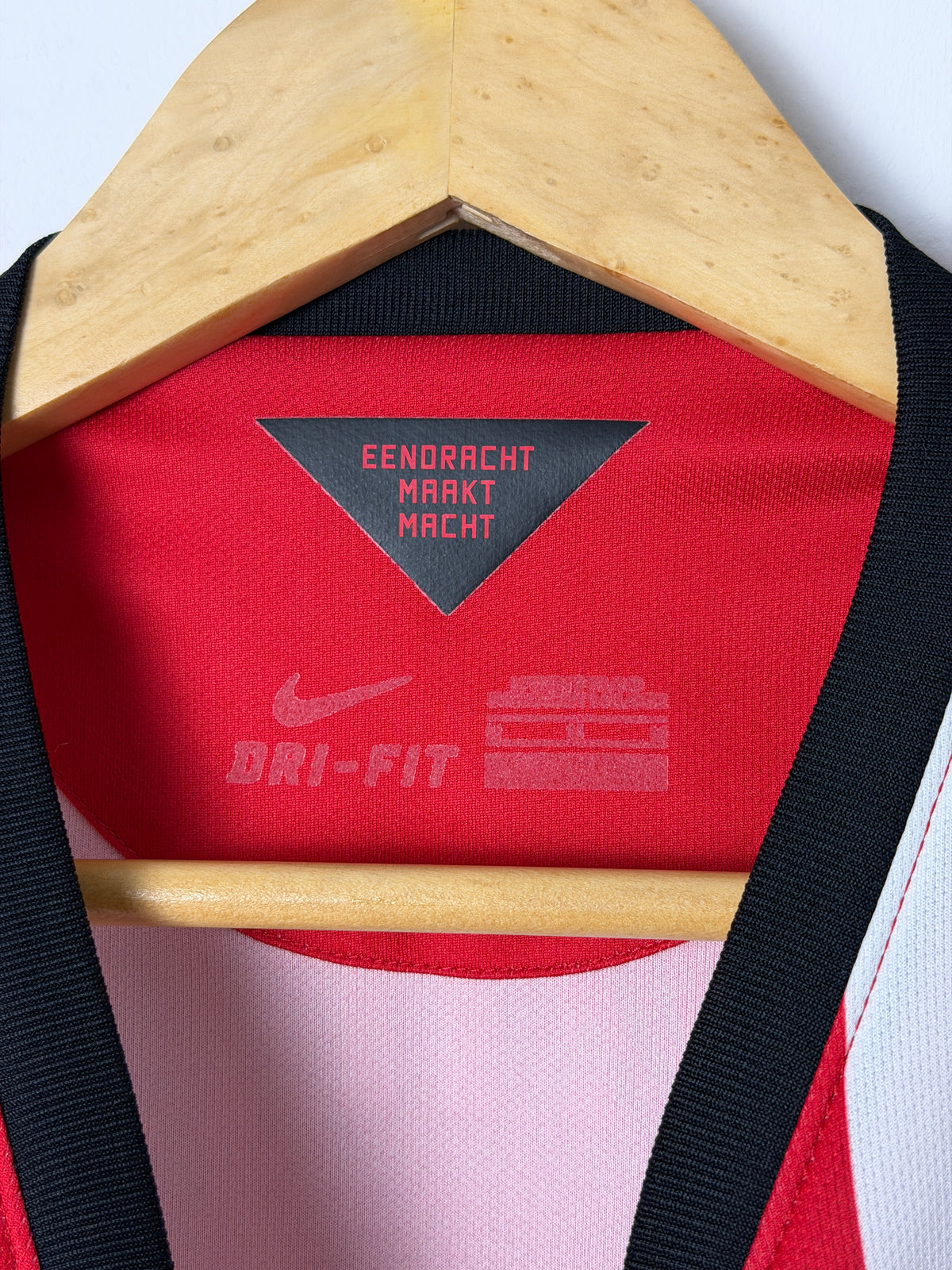 Memphis Depay PSV Eindhoven 2014-15 home football shirt (M)
