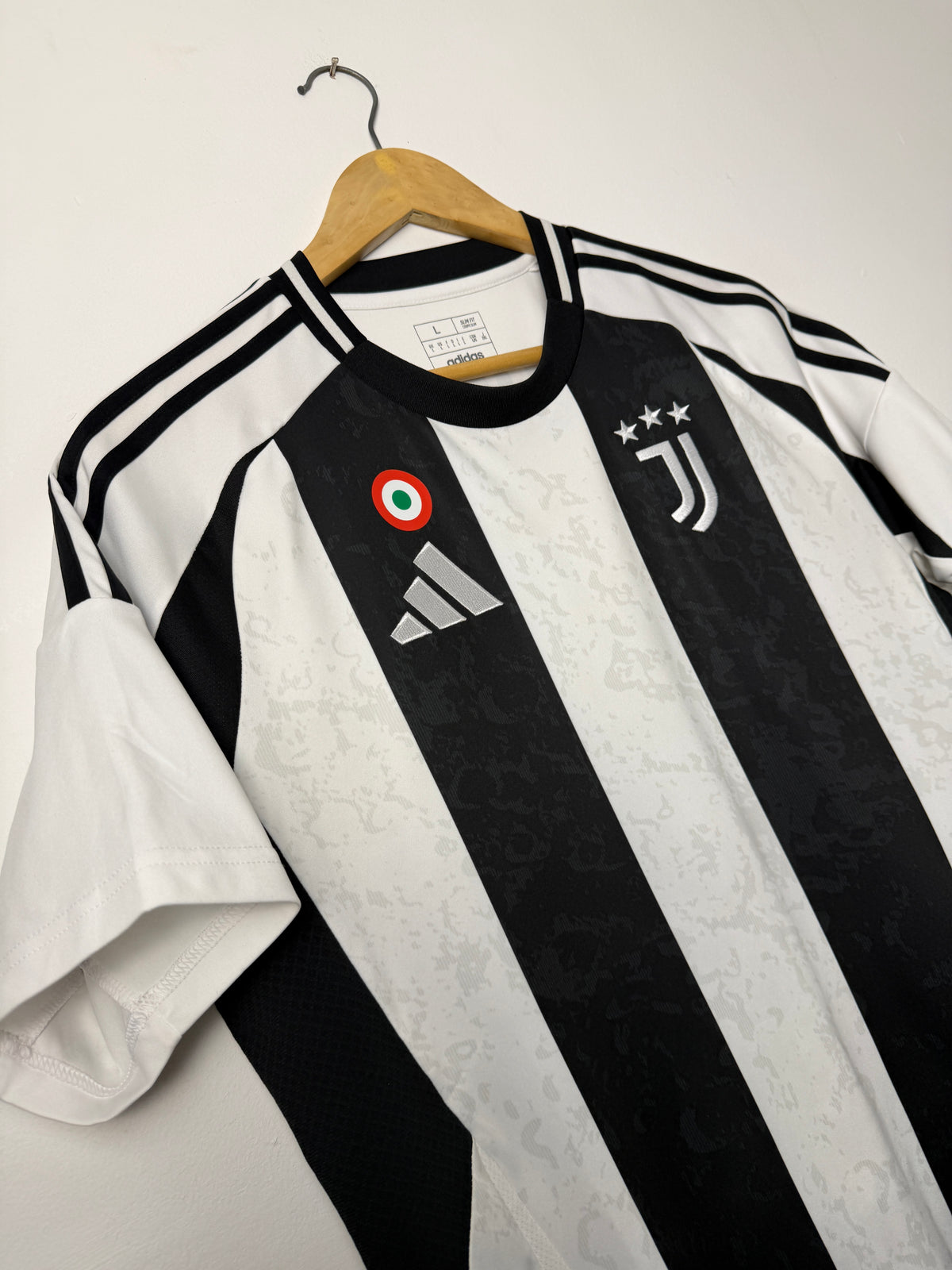 Khéphren Thuram Juventus FC 2024-25 home football shirt (L)