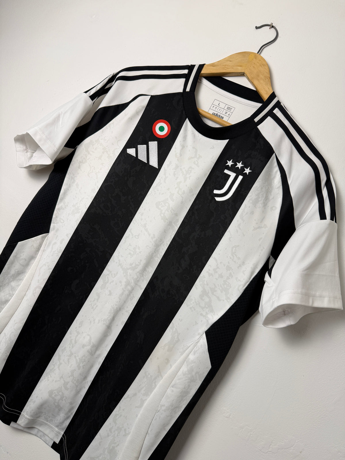 Khéphren Thuram Juventus FC 2024-25 home football shirt (L)