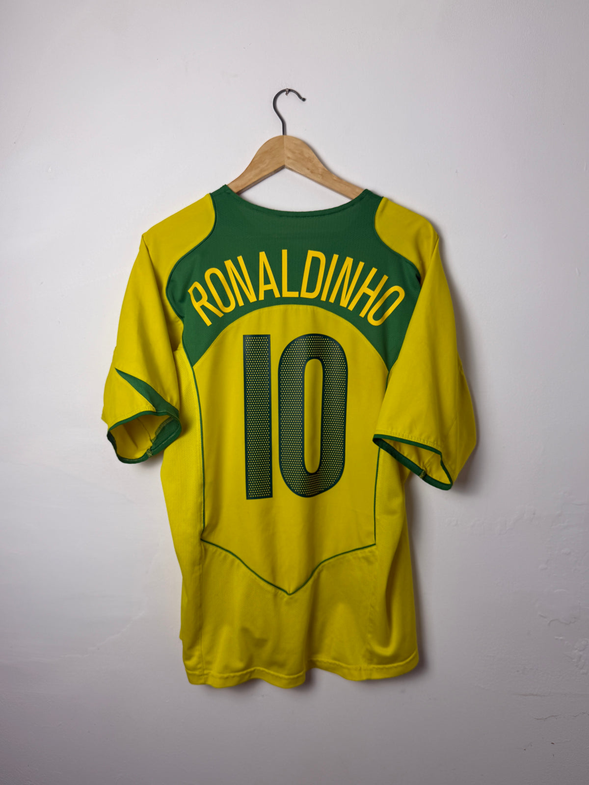 Ronaldinho 2004 home football shirt (L)