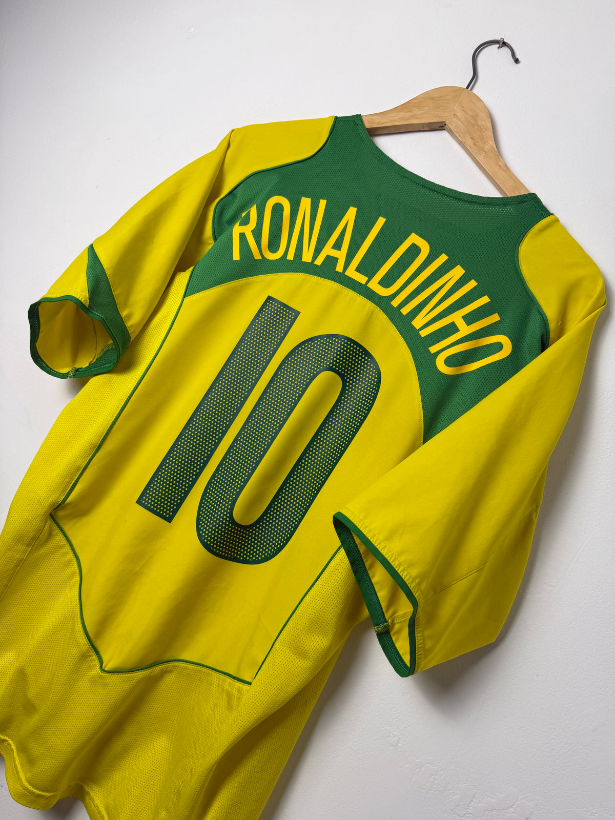 Ronaldinho 2004 home football shirt (L)