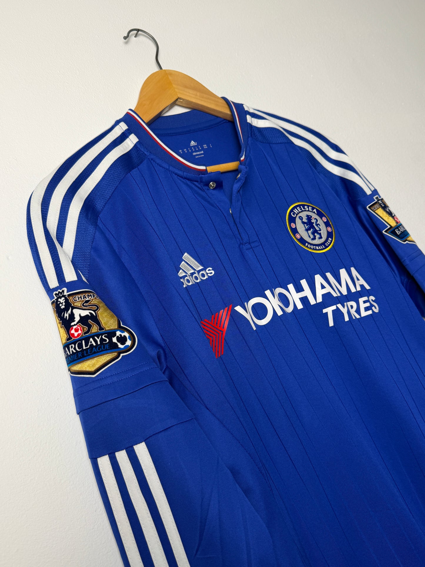 Eden Hazard Chelsea FC 2015-16 long sleeve home football shirt (M)
