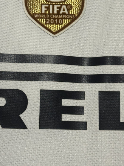 Samuel Eto'o Inter Milan 2010-11 away football shirt (M)