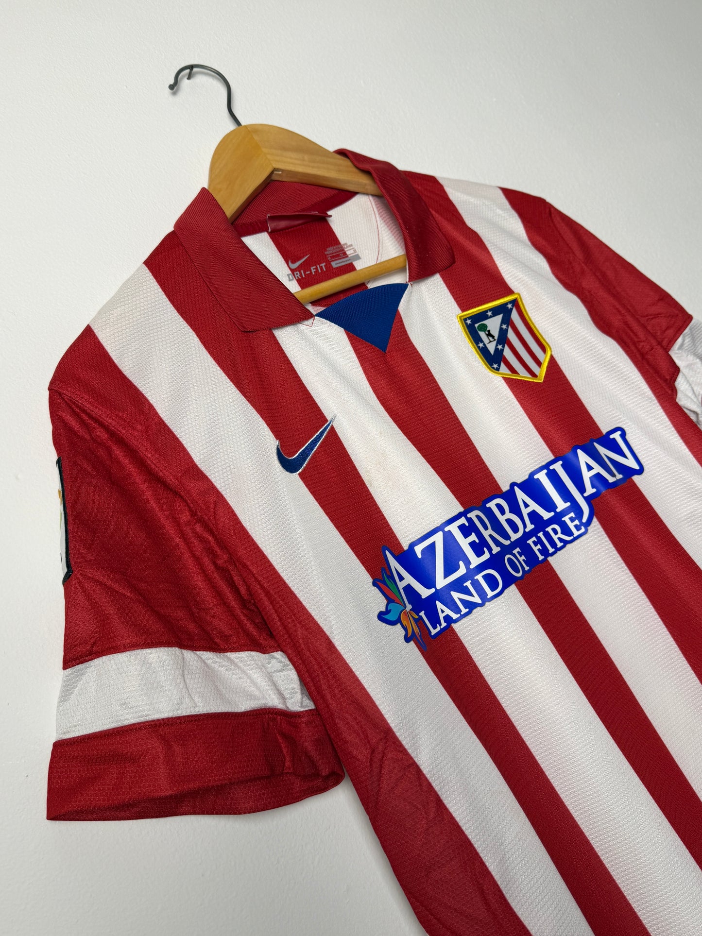 David Villa Atletico Madrid 2013-14 home football shirt (M)