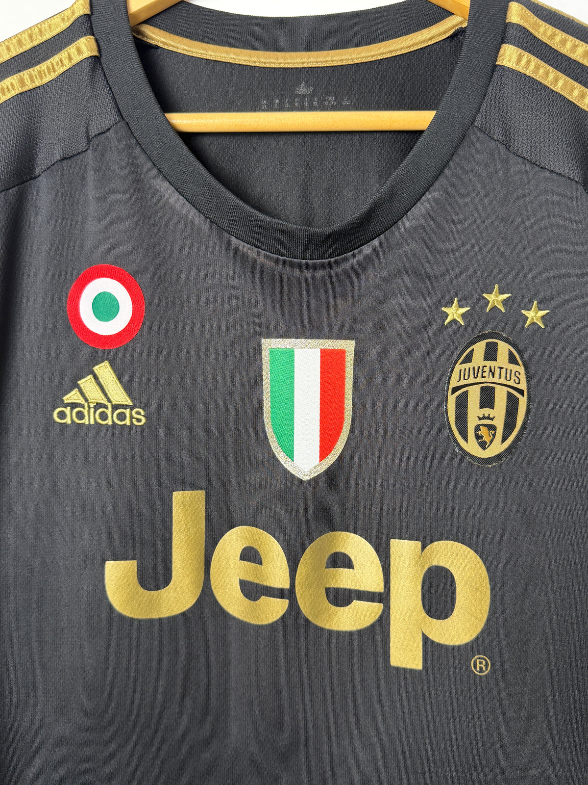 Paulo Dybala Juventus FC 2015-16 third football shirt (XL)