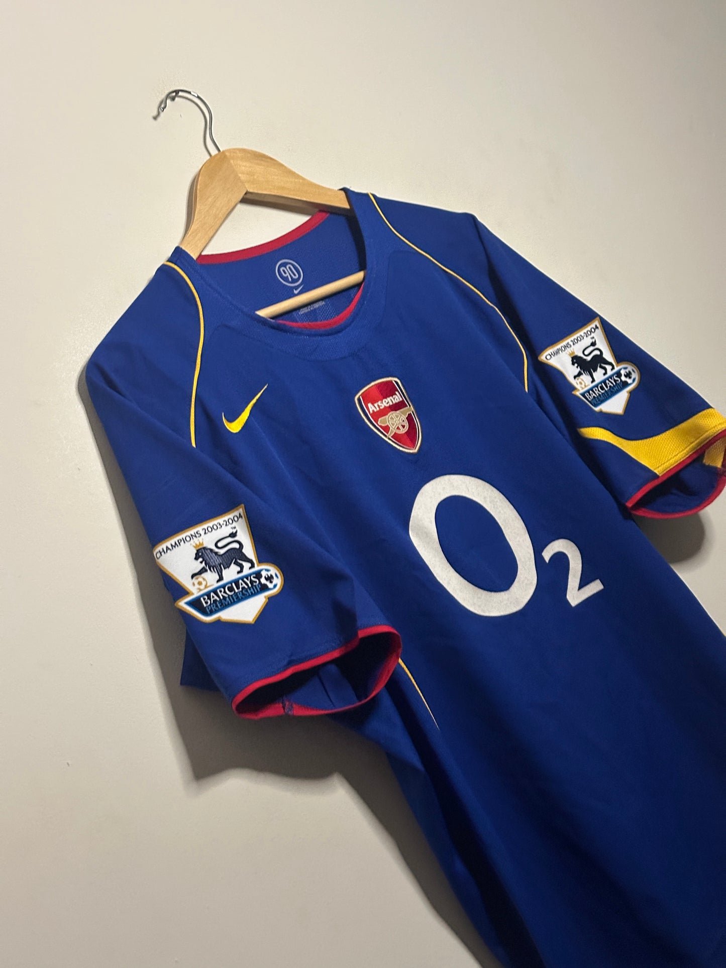 Thierry Henry Arsenal FC 2004-05 away football shirt (L)