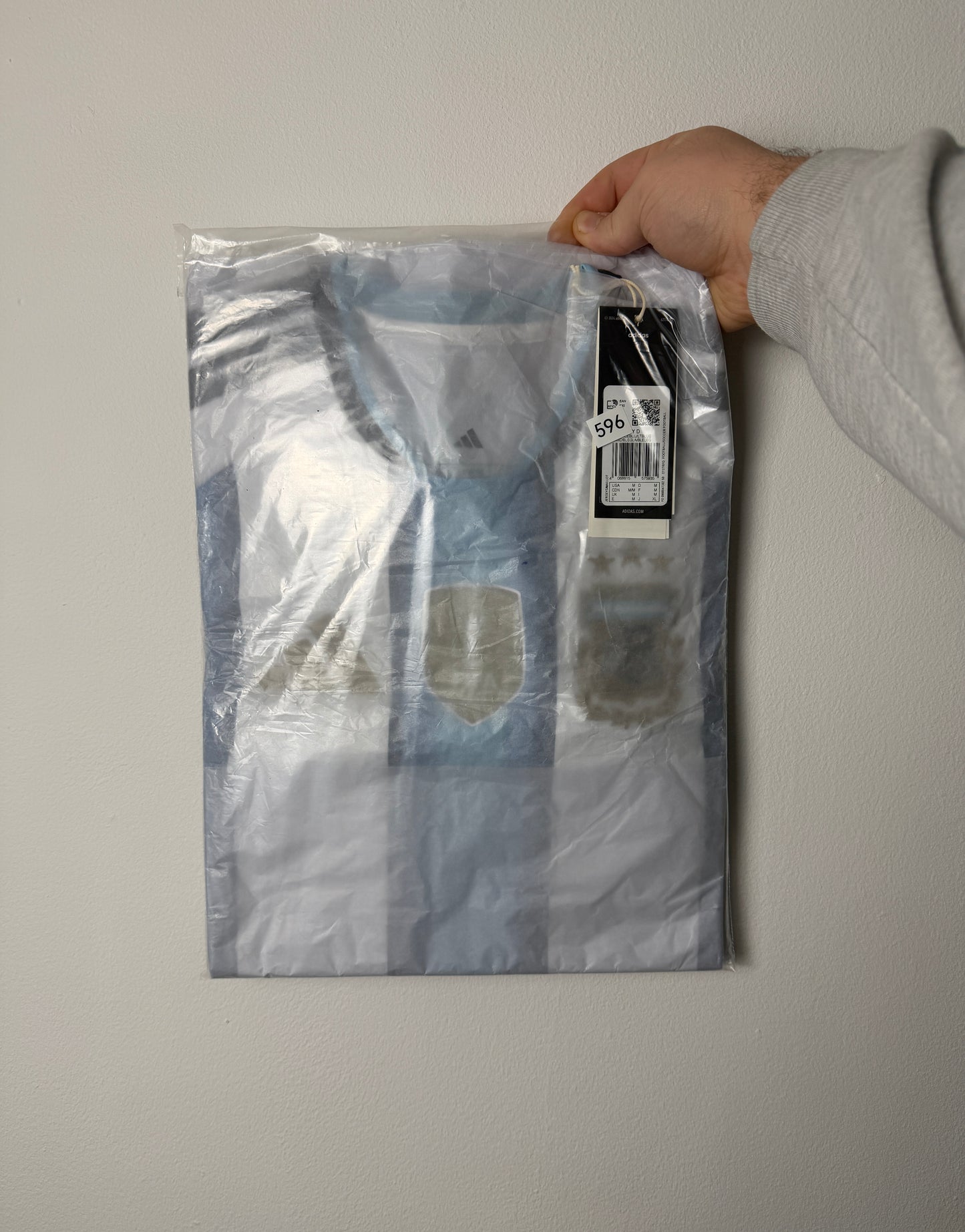 Argentina 2026 World Cup home football shirt (M)