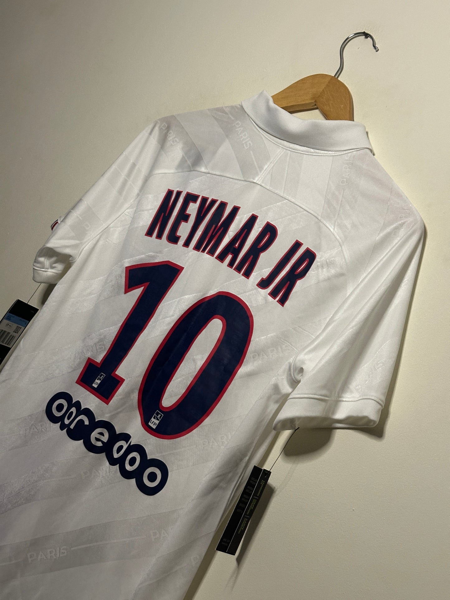 Neymar JR PSG 2019-20 third football shirt (M)