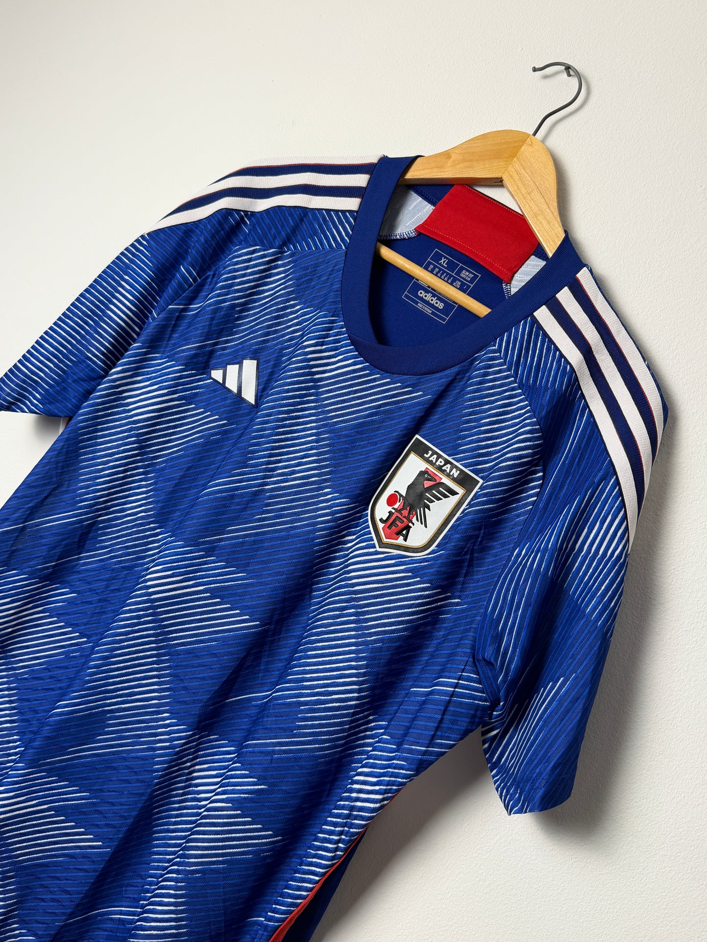Japan 2022 World Cup home football shirt (XL)