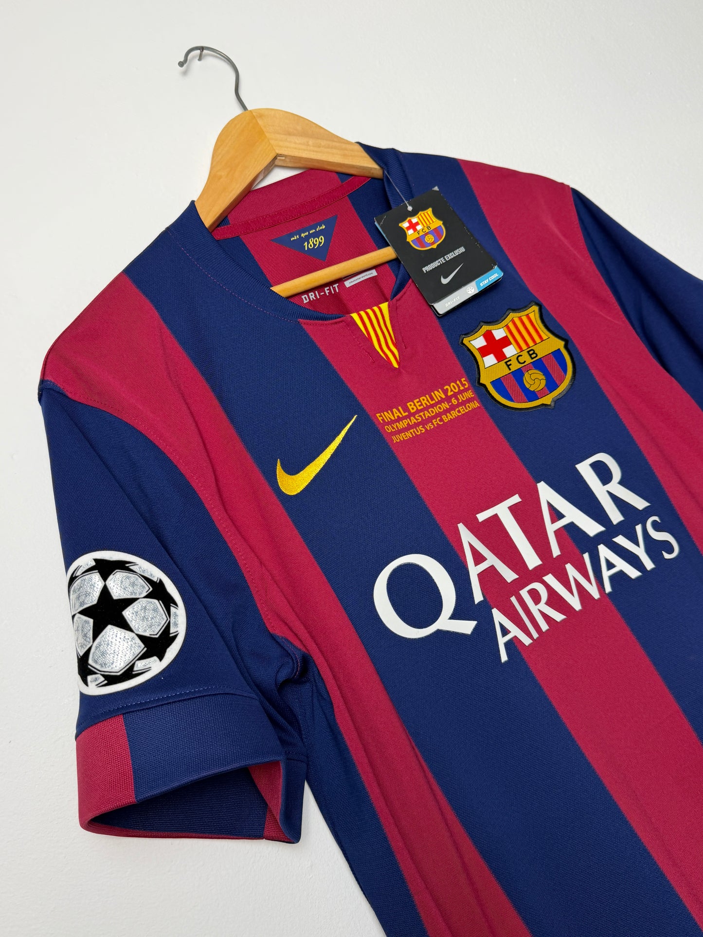 Lionel Messi FC Barcelona 2014-15 home football shirt (M)