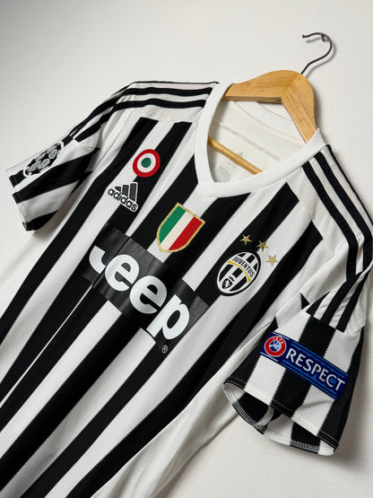 Paul Pogba Juventus FC 2015-16 home football shirt (M)