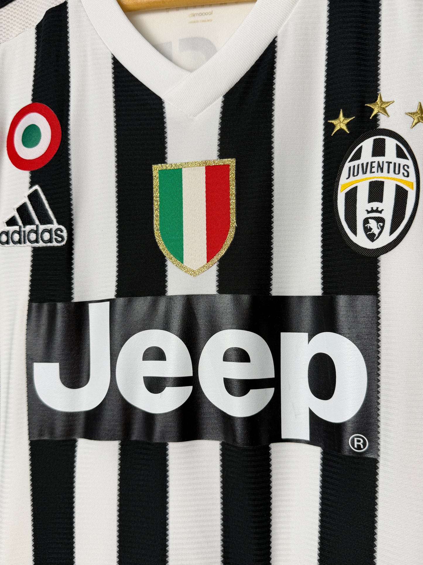 Paul Pogba Juventus FC 2015-16 home football shirt (M)