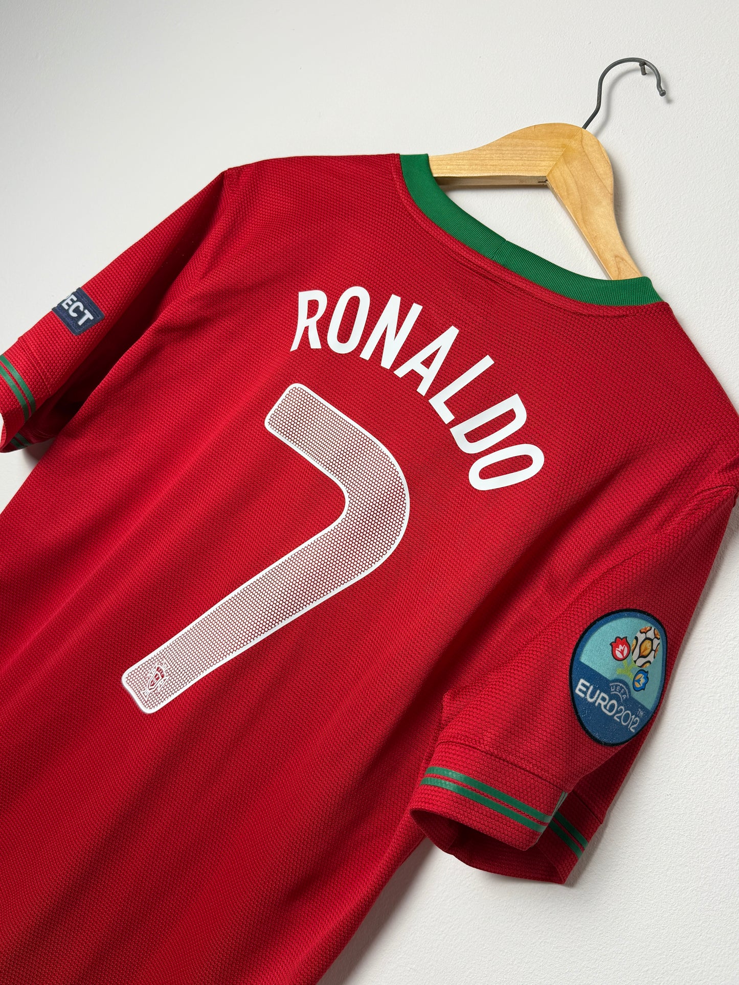Cristiano Ronaldo Portugal 2012 home football shirt (M)