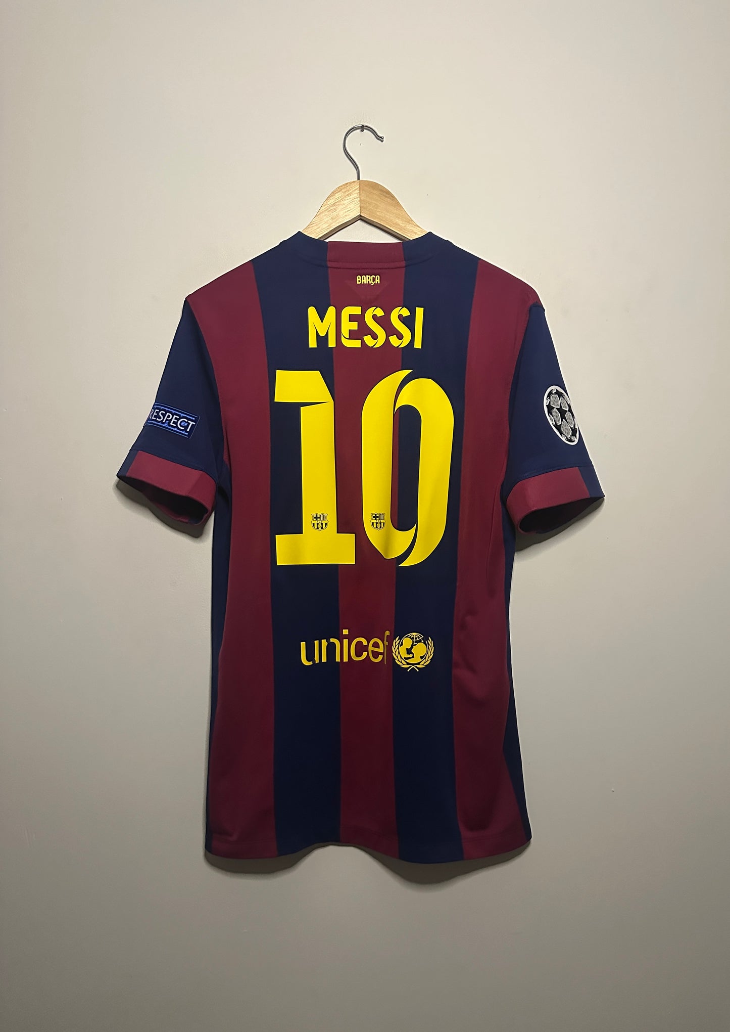 Lionel Messi FC Barcelona 2014-15 champions league final edition home football shirt (M)