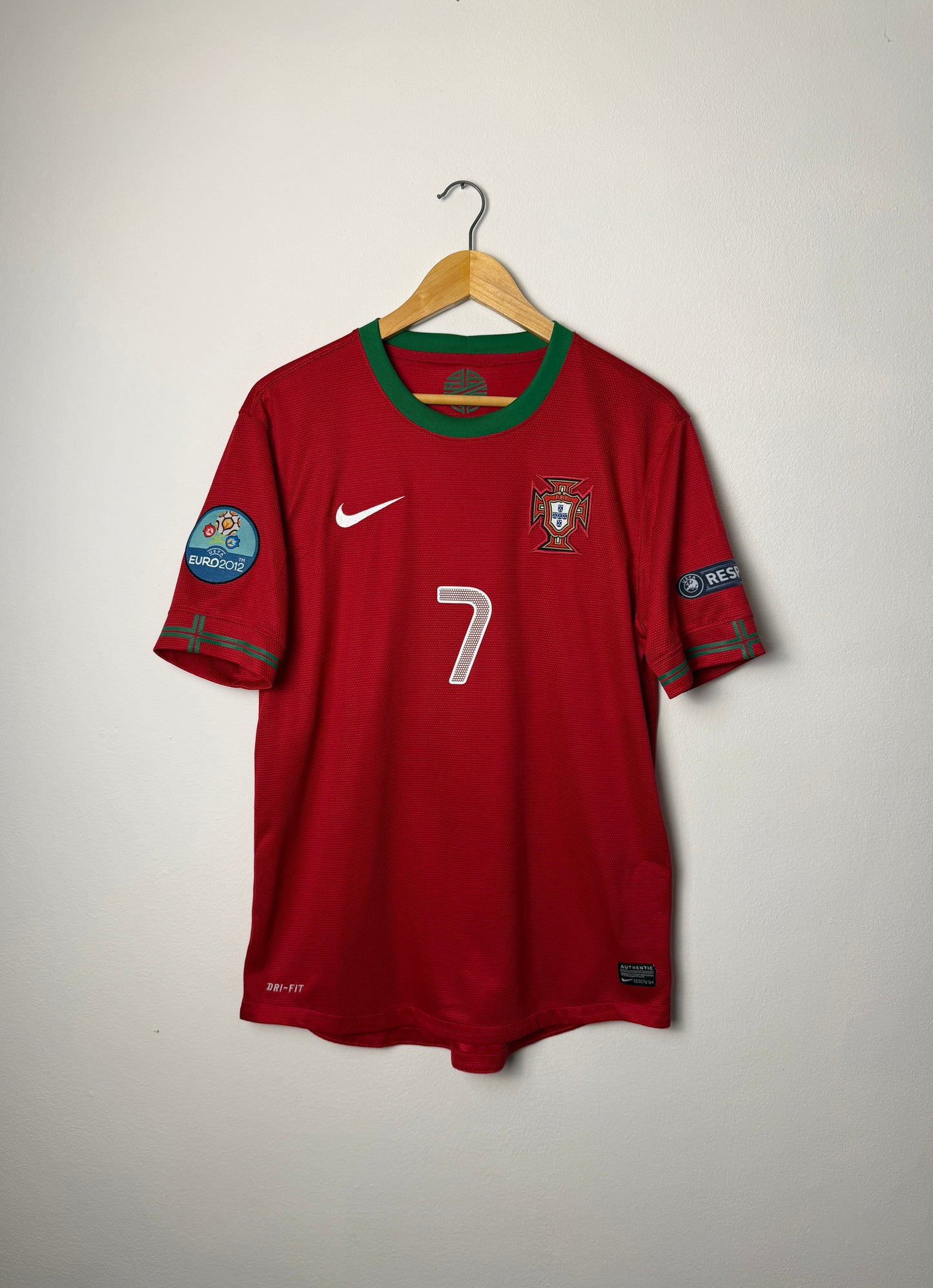 Cristiano Ronaldo Portugal 2012 home football shirt (M)