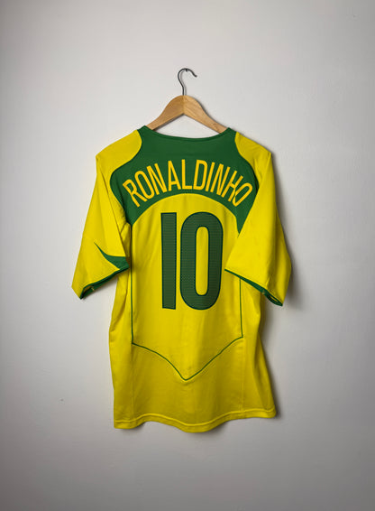 Ronaldinho Brazil 2004 home football shirt (L)
