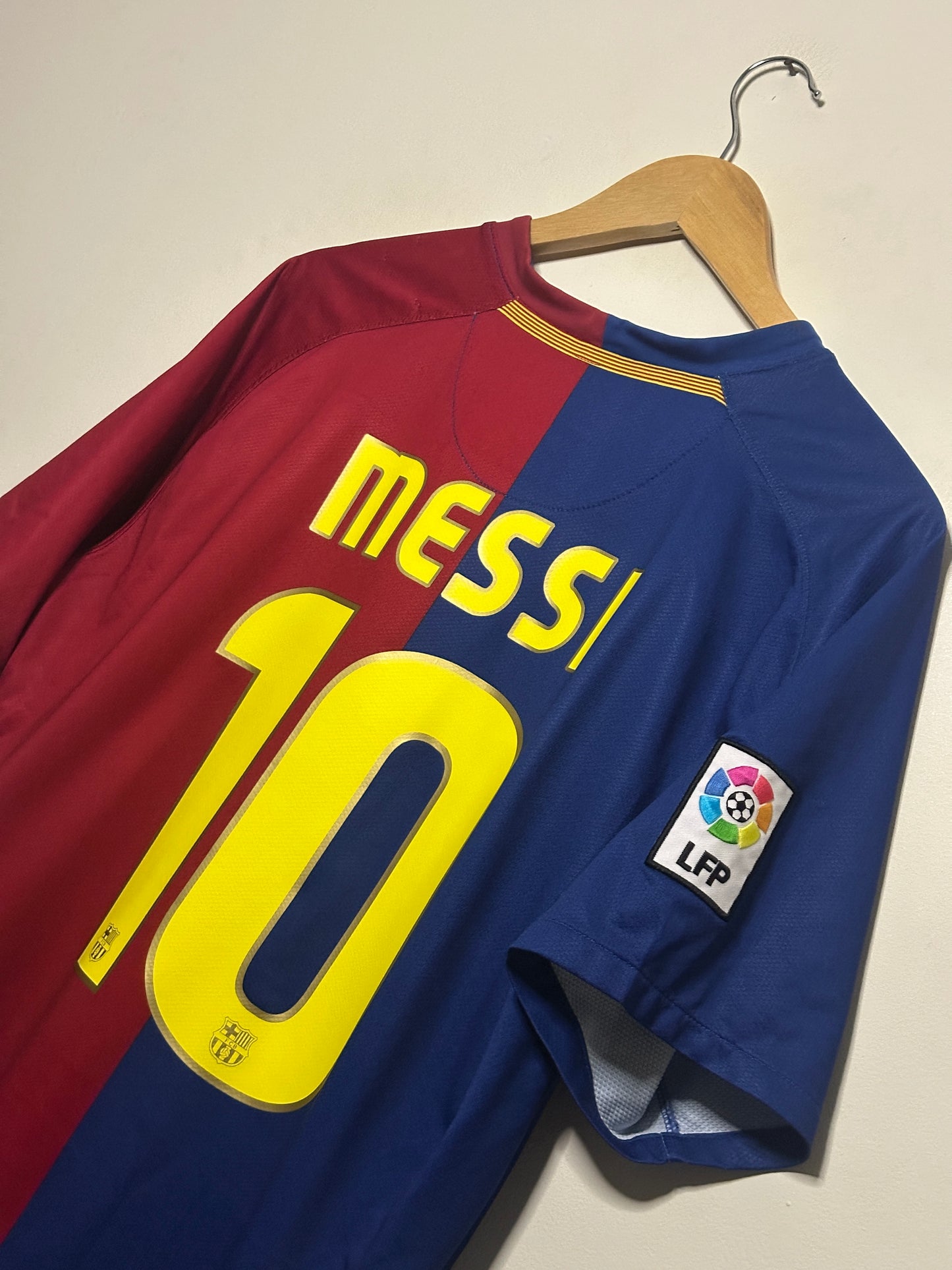 Lionel Messi FC Barcelona 2008-09 home football shirt (L)