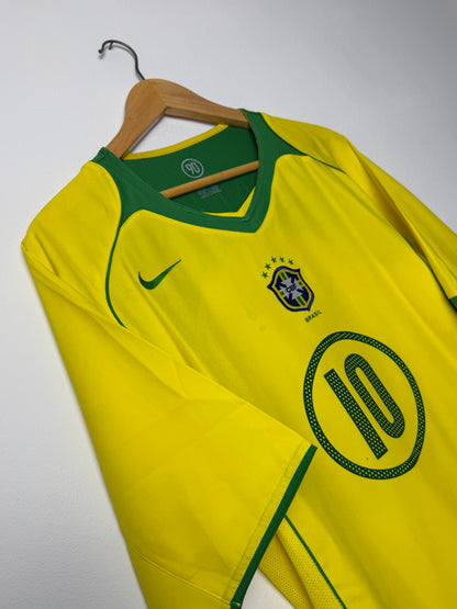 Ronaldinho Brazil 2004 home football shirt (L)