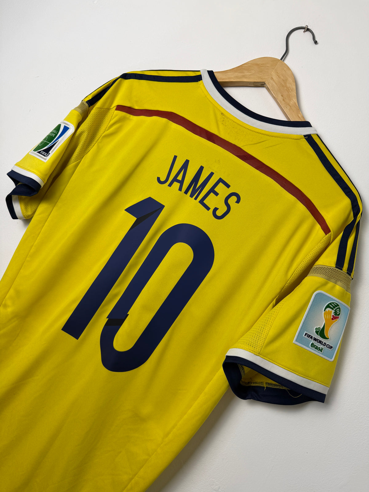 James Rodriguez Colombia 2014 World Cup home football shirt (M)