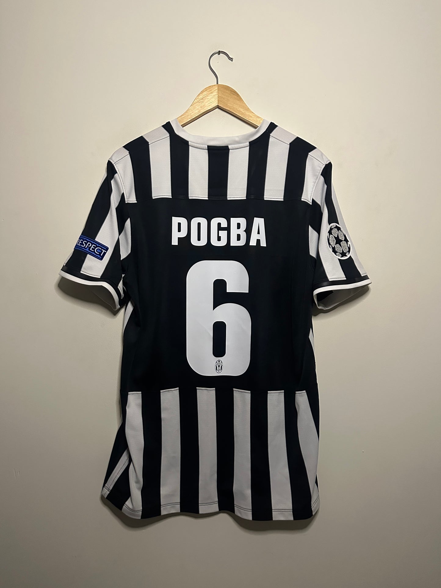 Paul Pogba Juventus FC 2013-14 home football shirt (XL)