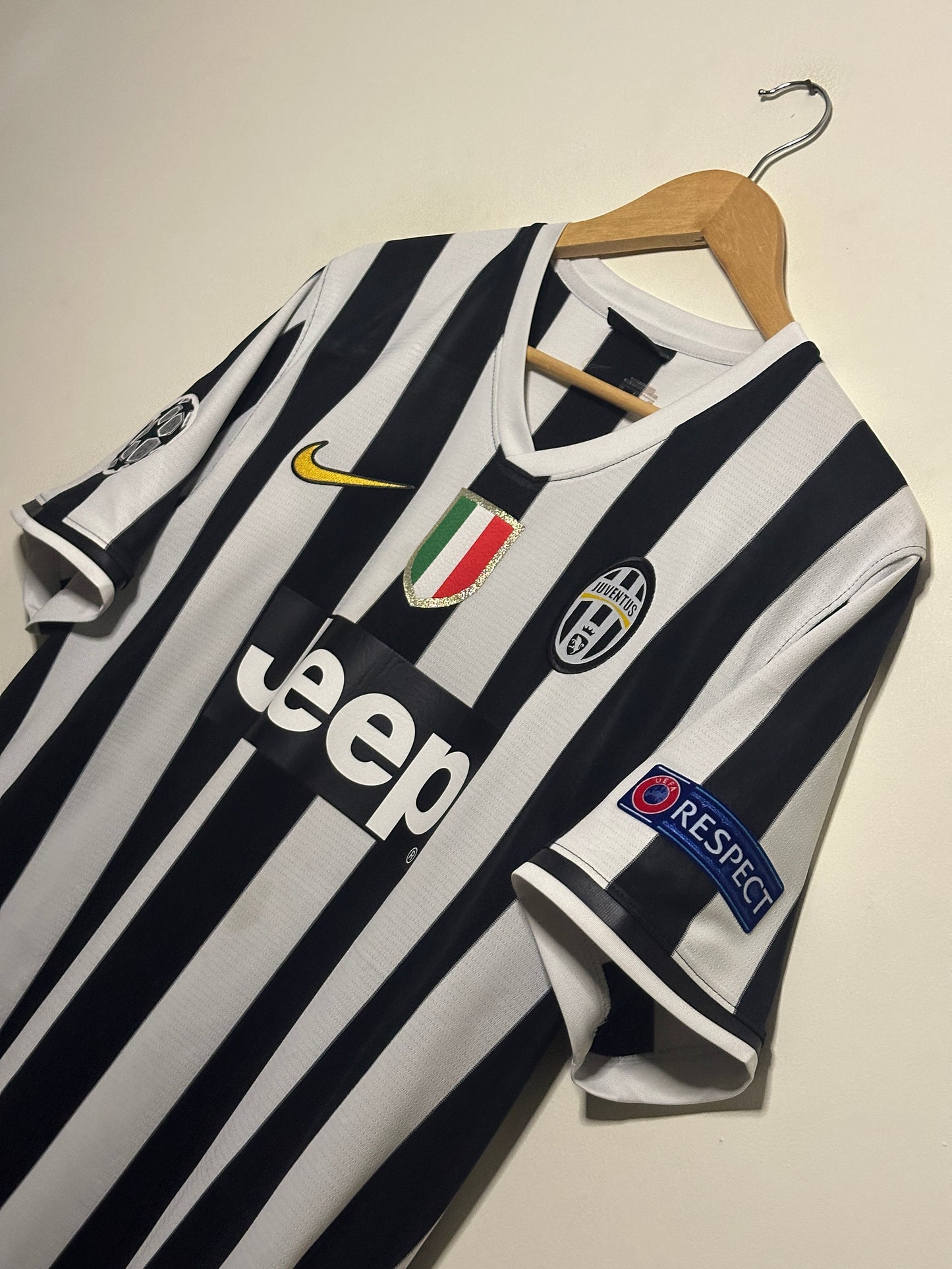 Paul Pogba Juventus FC 2013-14 home football shirt (XL)