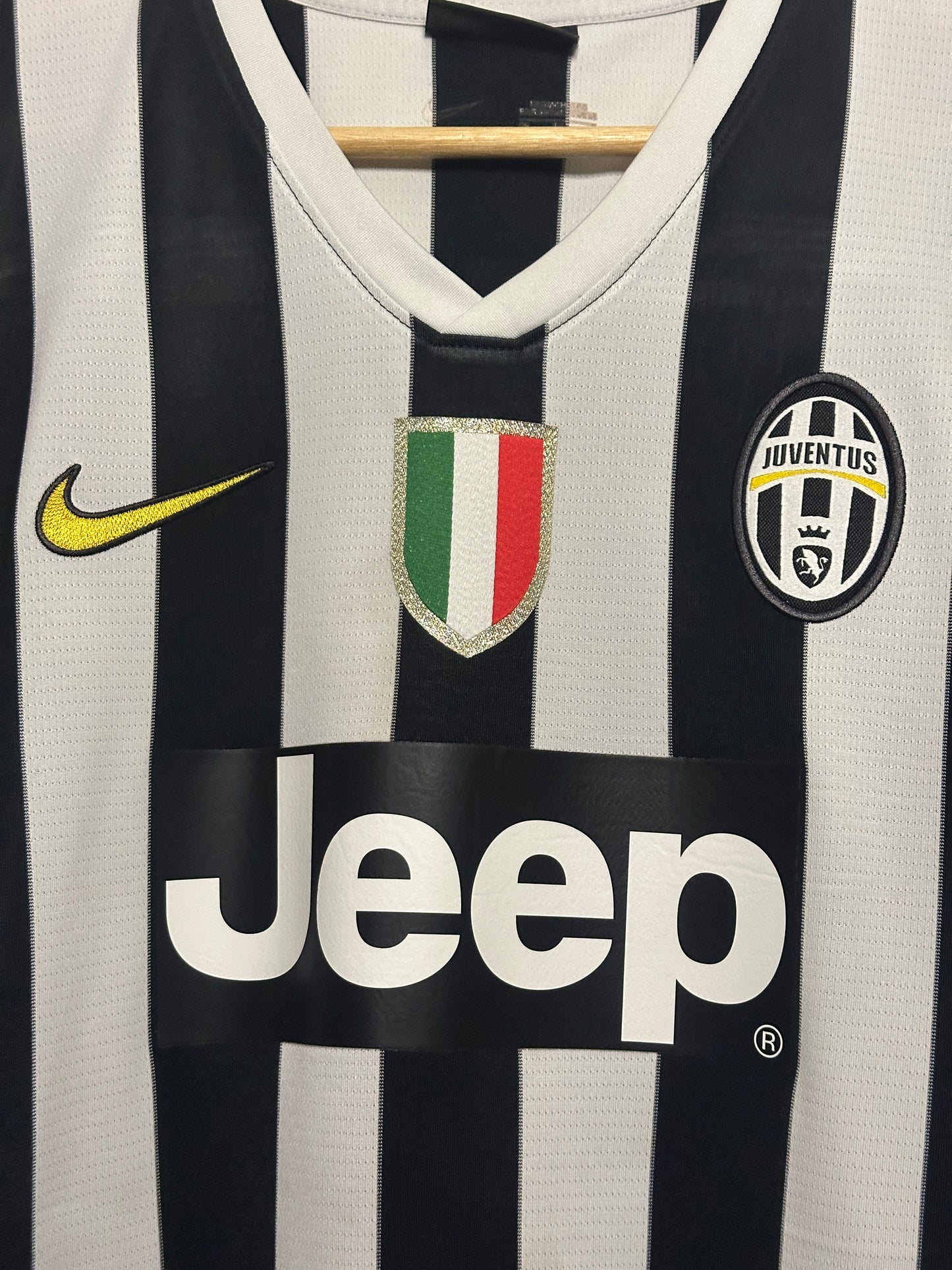Paul Pogba Juventus FC 2013-14 home football shirt (XL)