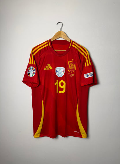 Lamine Yamal 2024 Euros Spain home football shirt (L)
