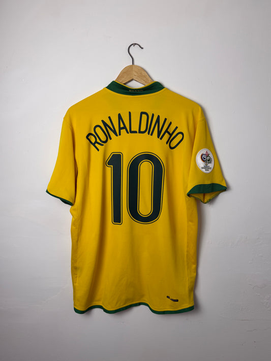 Ronaldinho Brazil 2006 home football shirt (L)