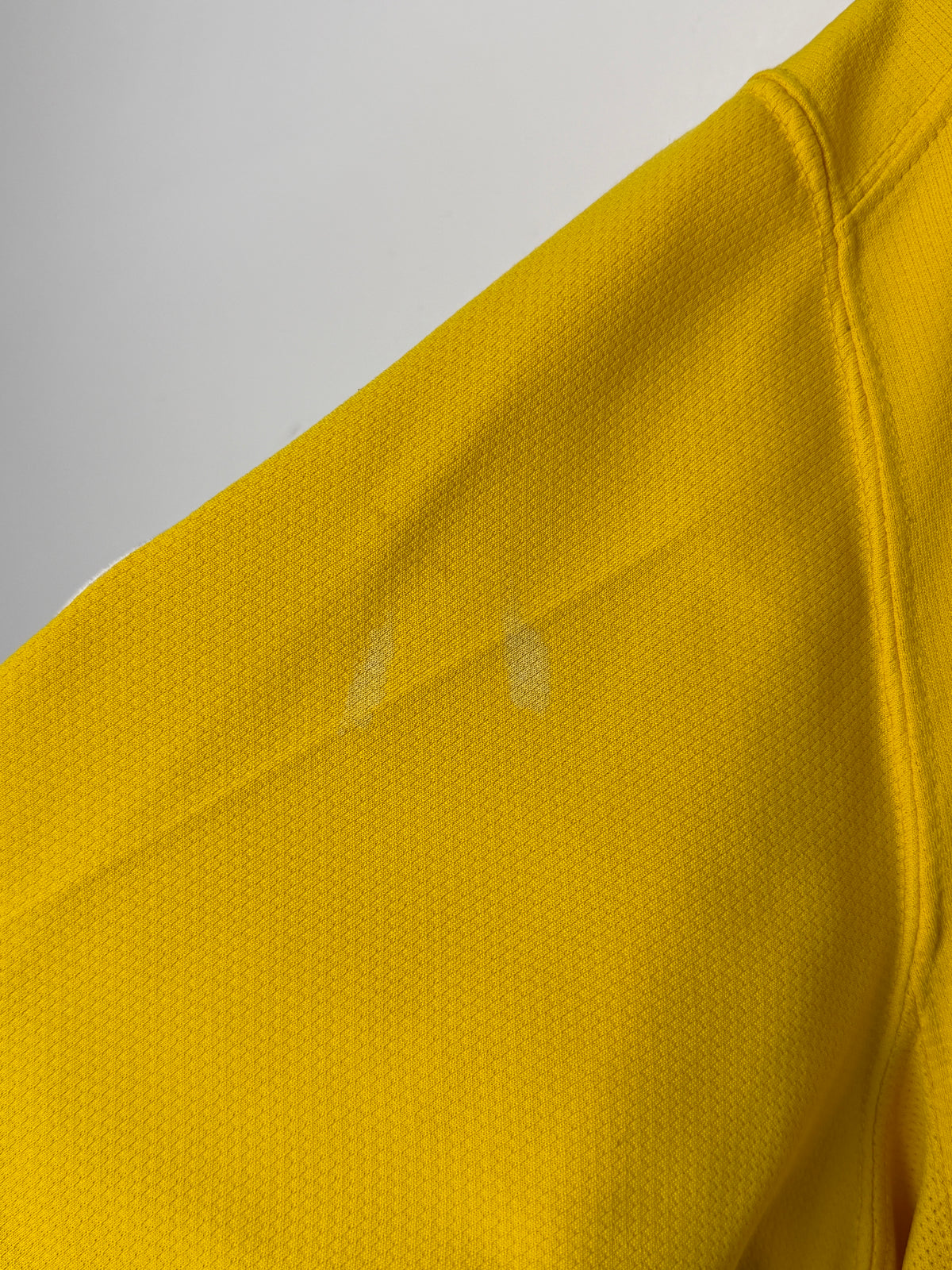 Ronaldinho Brazil 2006 home football shirt (L)
