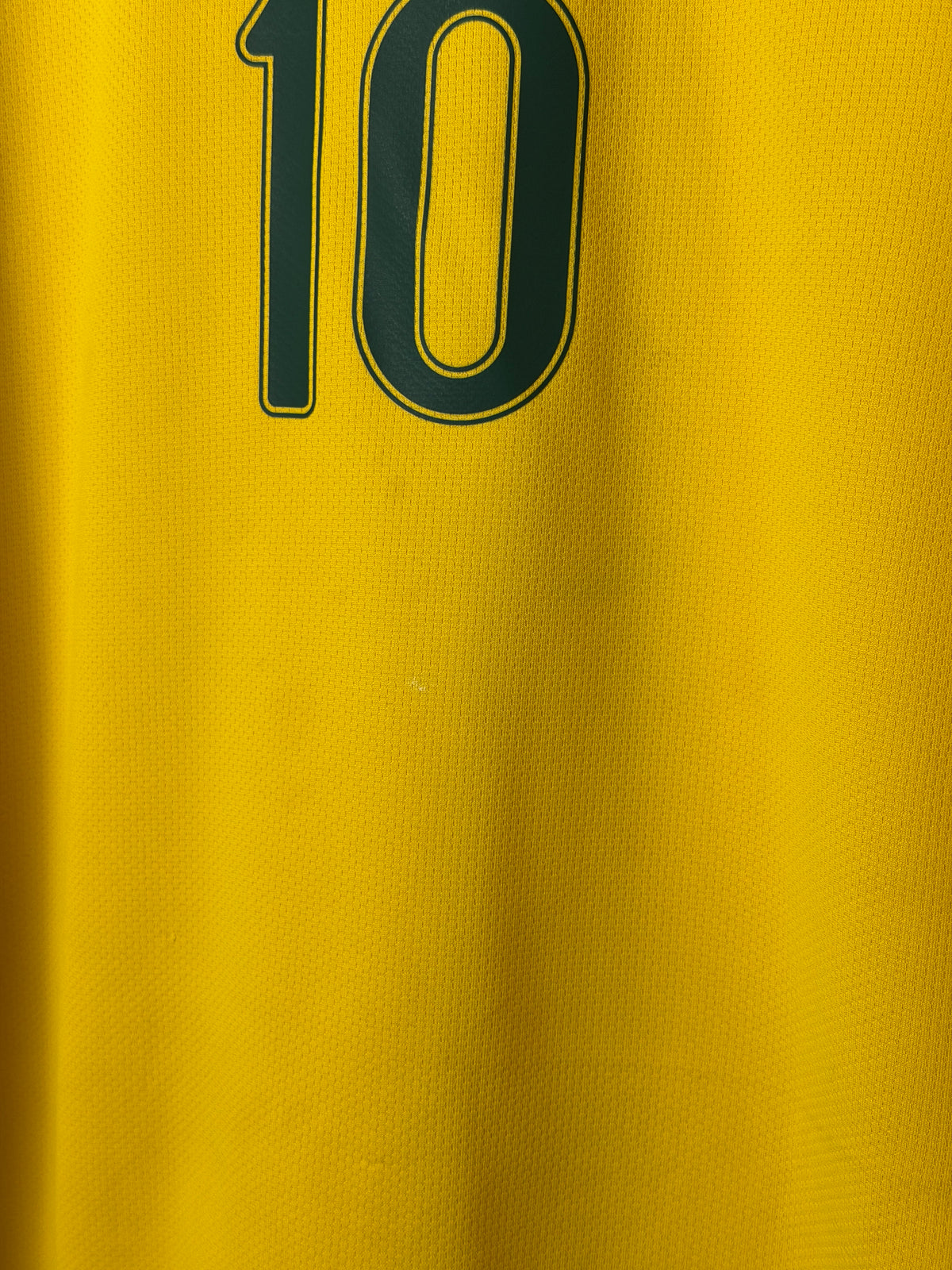 Ronaldinho Brazil 2006 home football shirt (L)