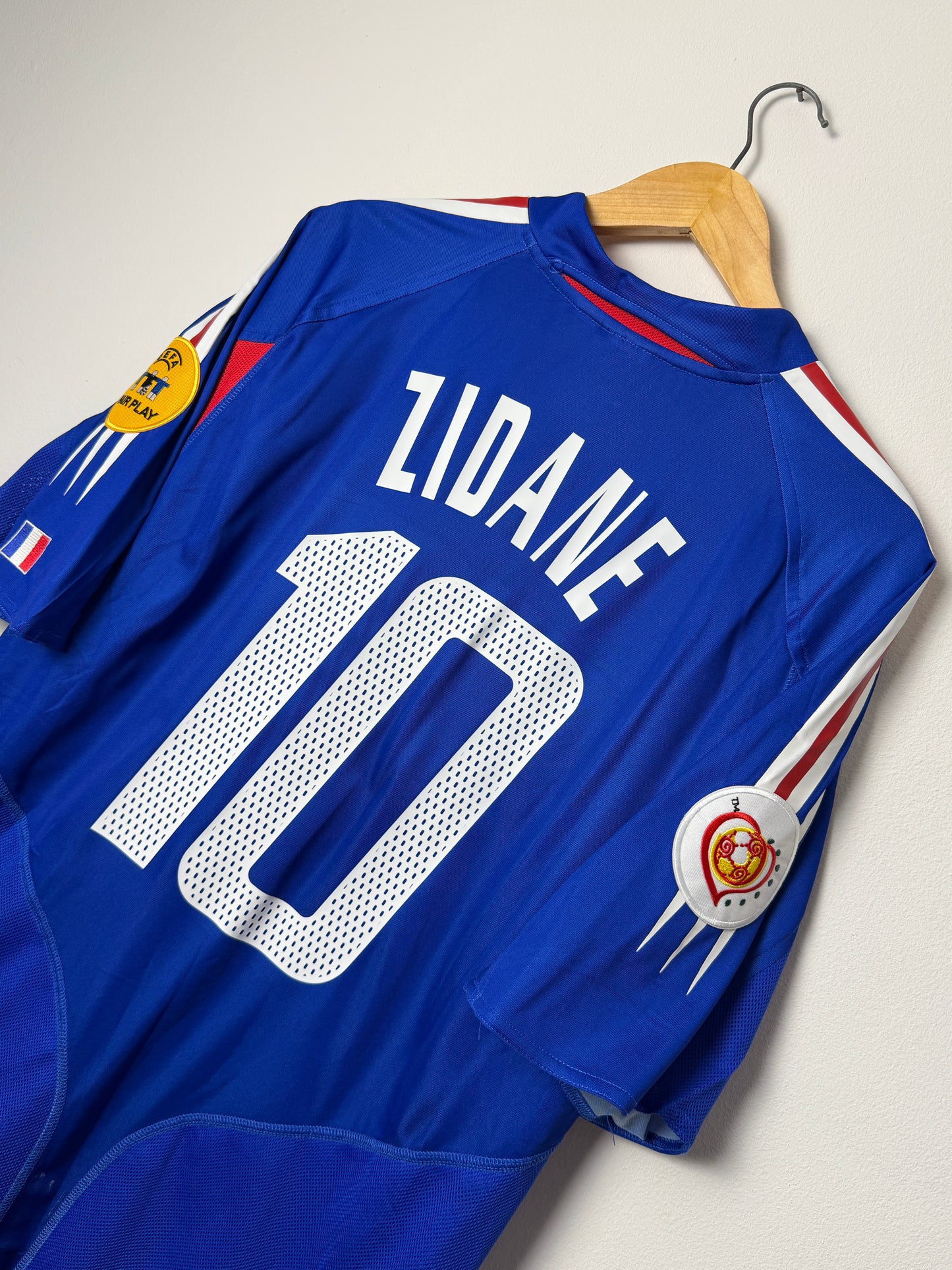 Zinedine Zidane France 2004 home football shirt (XL)