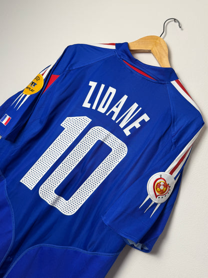 Zinedine Zidane France 2004 home football shirt (XL)