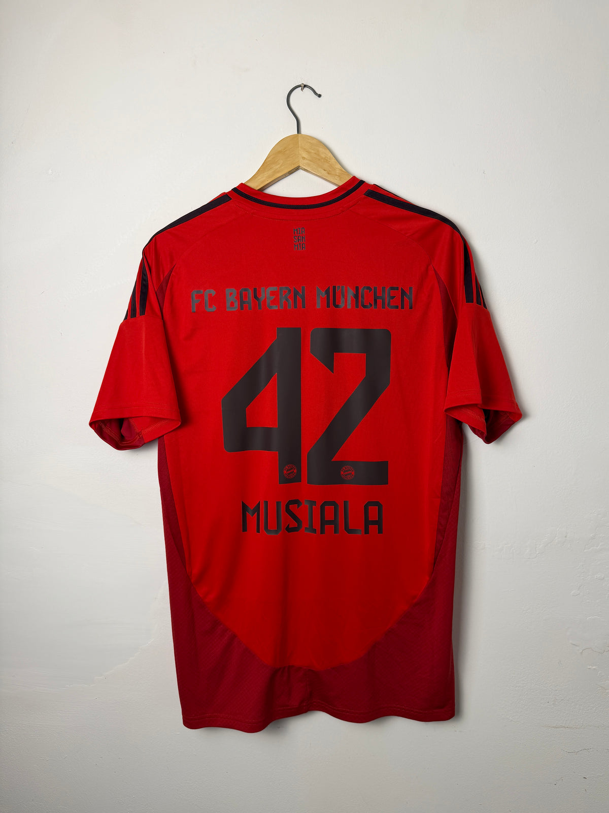 Jamal Musiala FC Bayern Munich 2024-25 home football shirt (L)