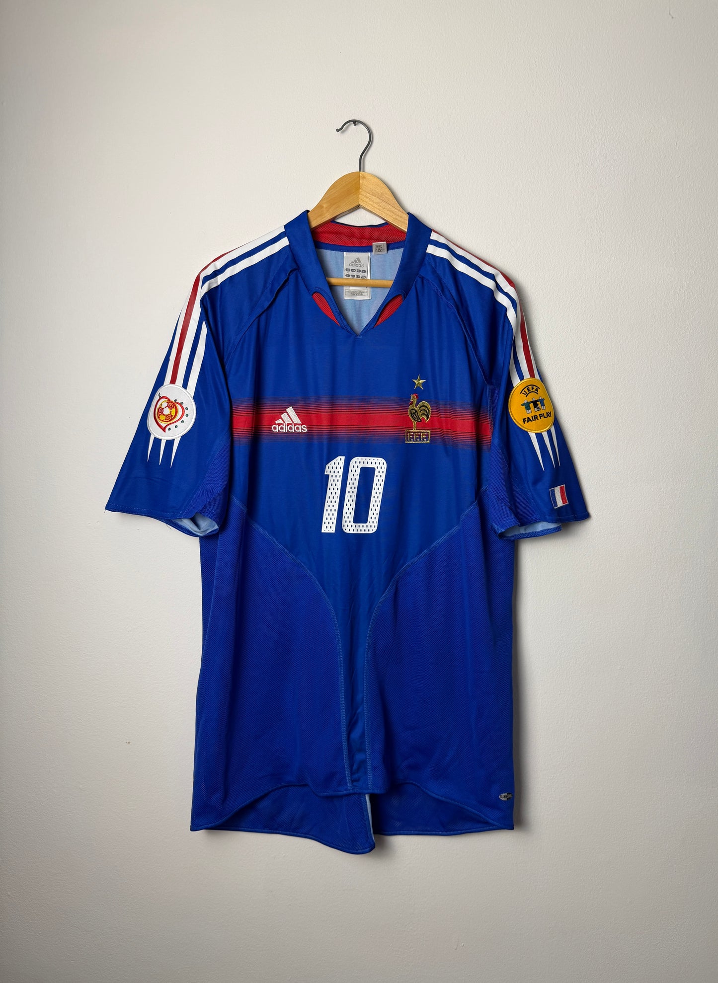 Zinedine Zidane France 2004 home football shirt (XL)
