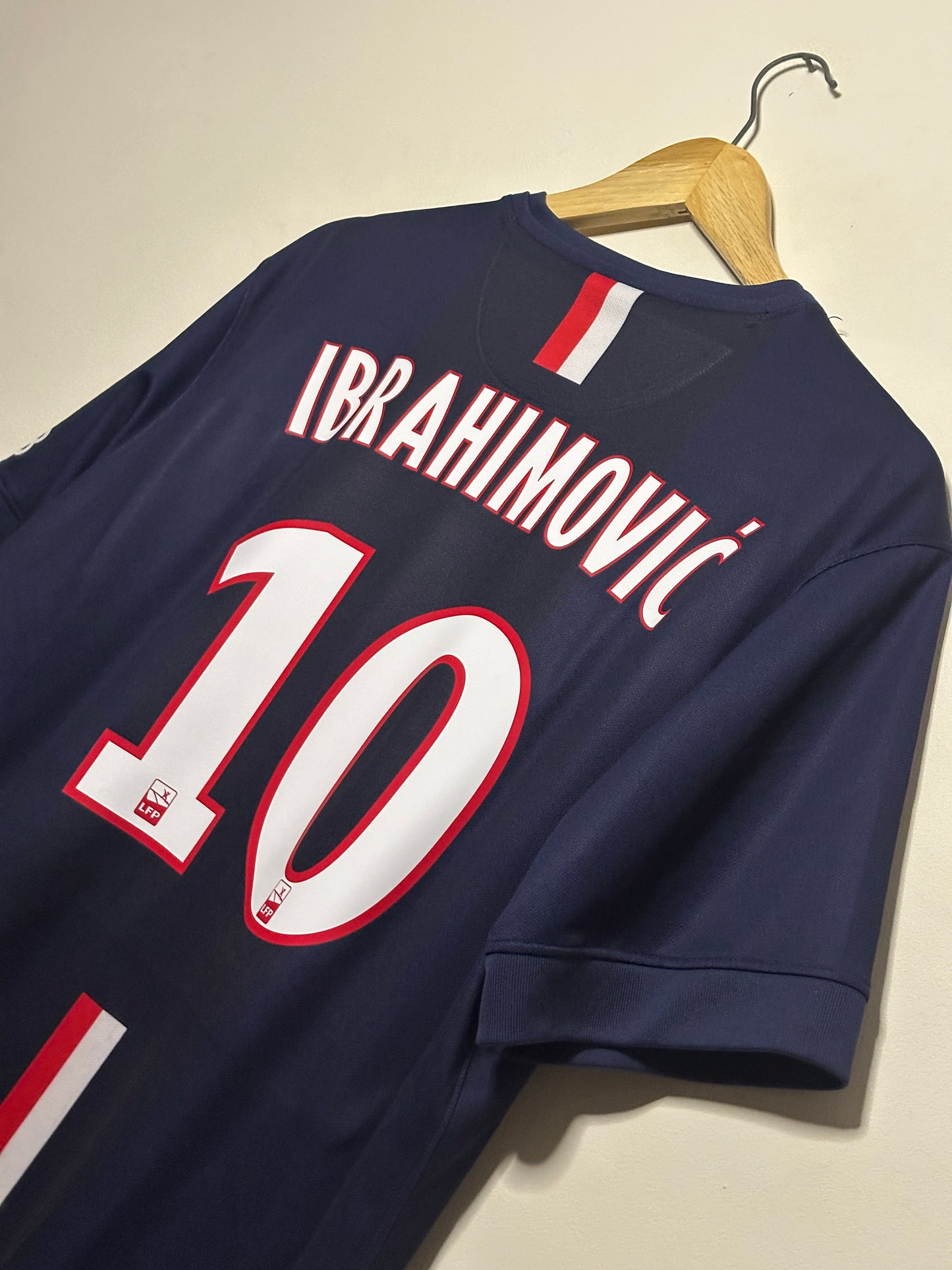 Zlatan Ibrahimovic PSG 2014-15 home football shirt (XL)