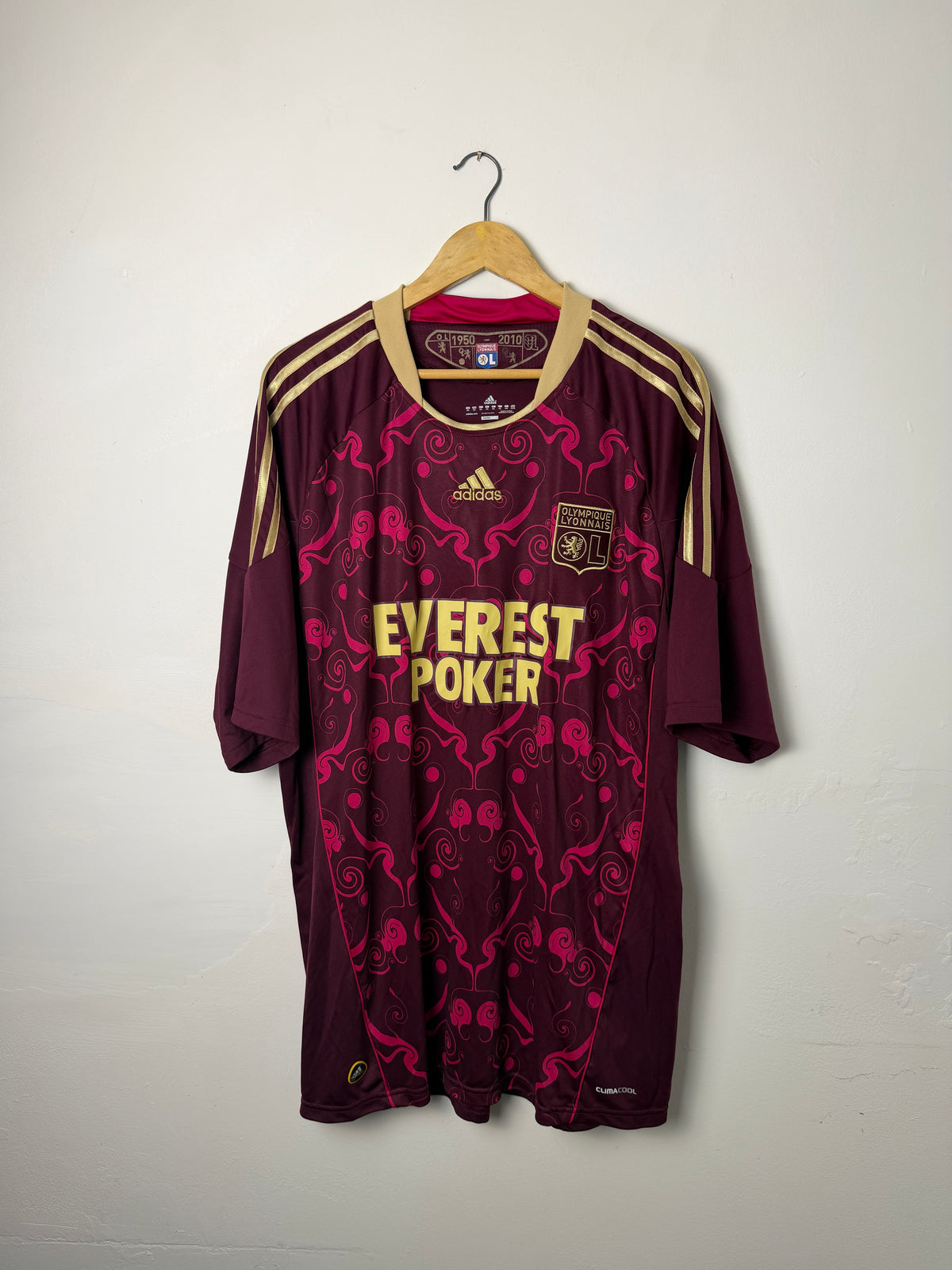 Olympique Lyonnais 2010-11 away football shirt (XL)