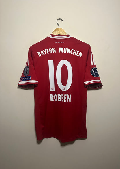 Arjen Robben Bayern Munich 2013-14 home football shirt (M)