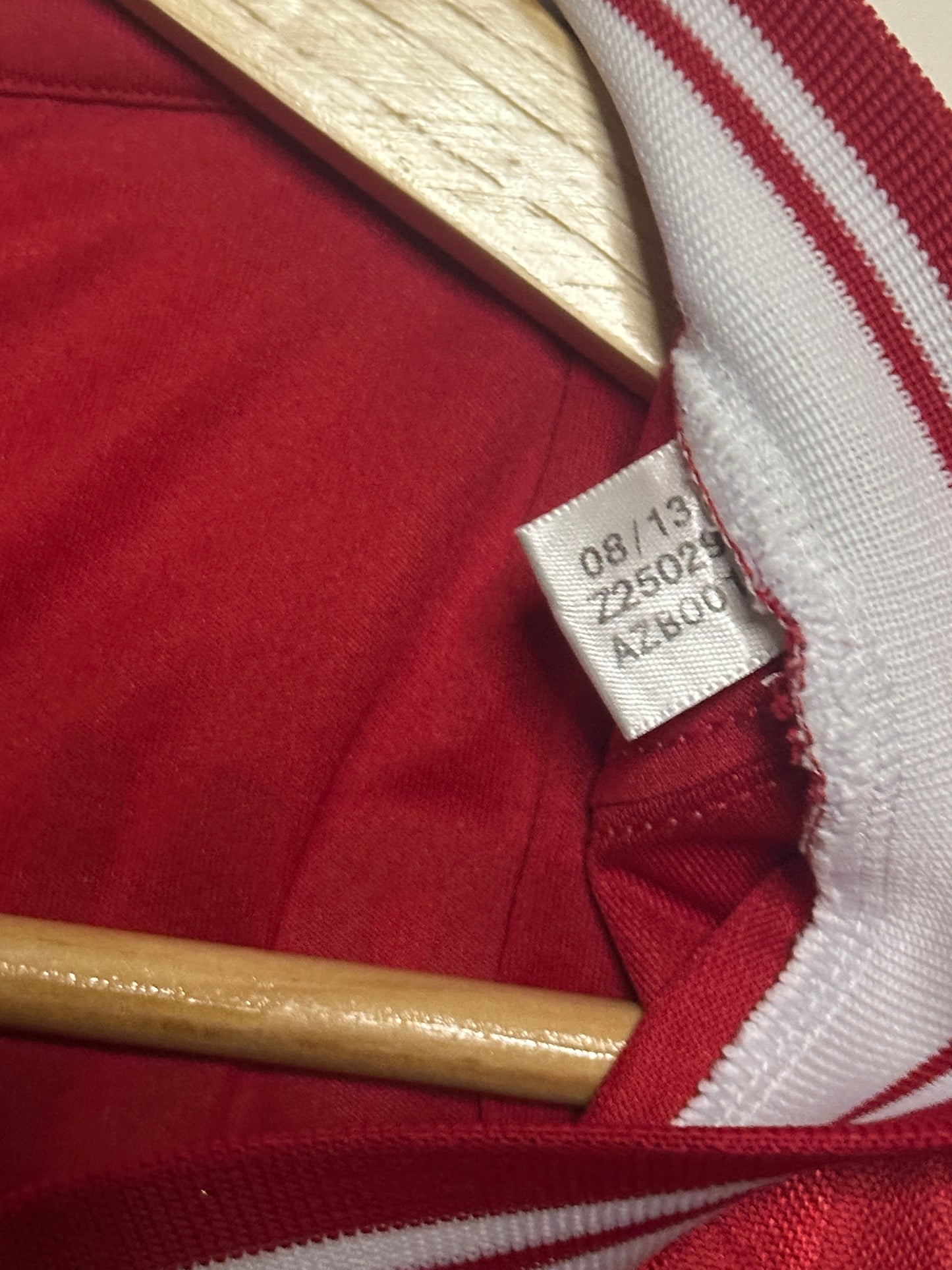 Arjen Robben Bayern Munich 2013-14 home football shirt (M)