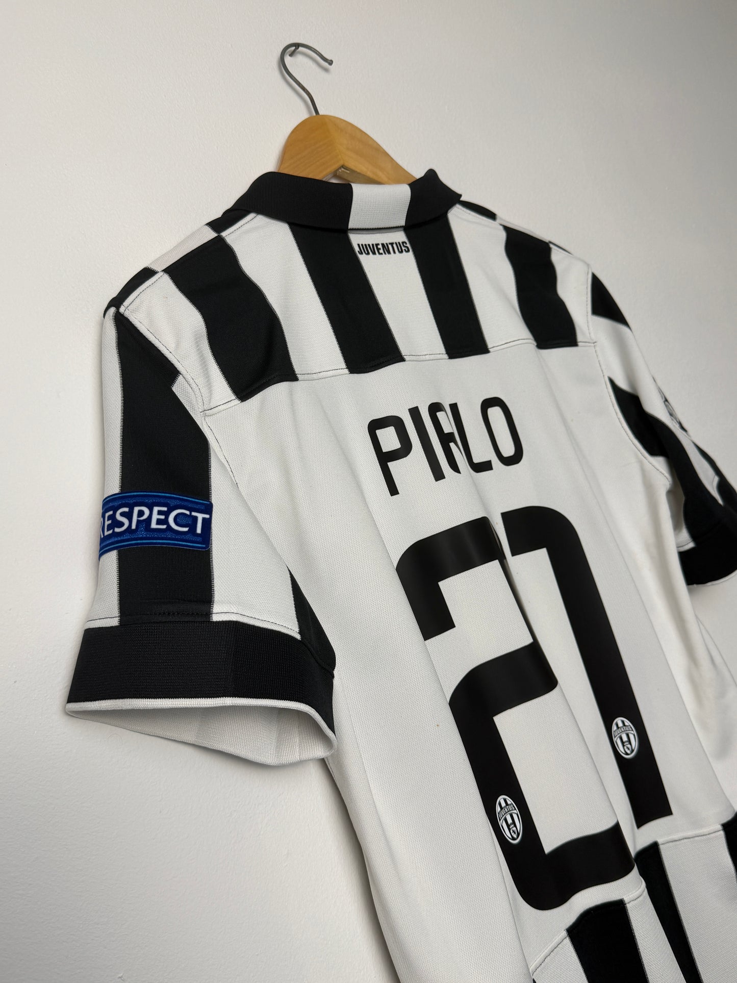 Andrea Pirlo Juventus FC 2014-15 home football shirt (M)