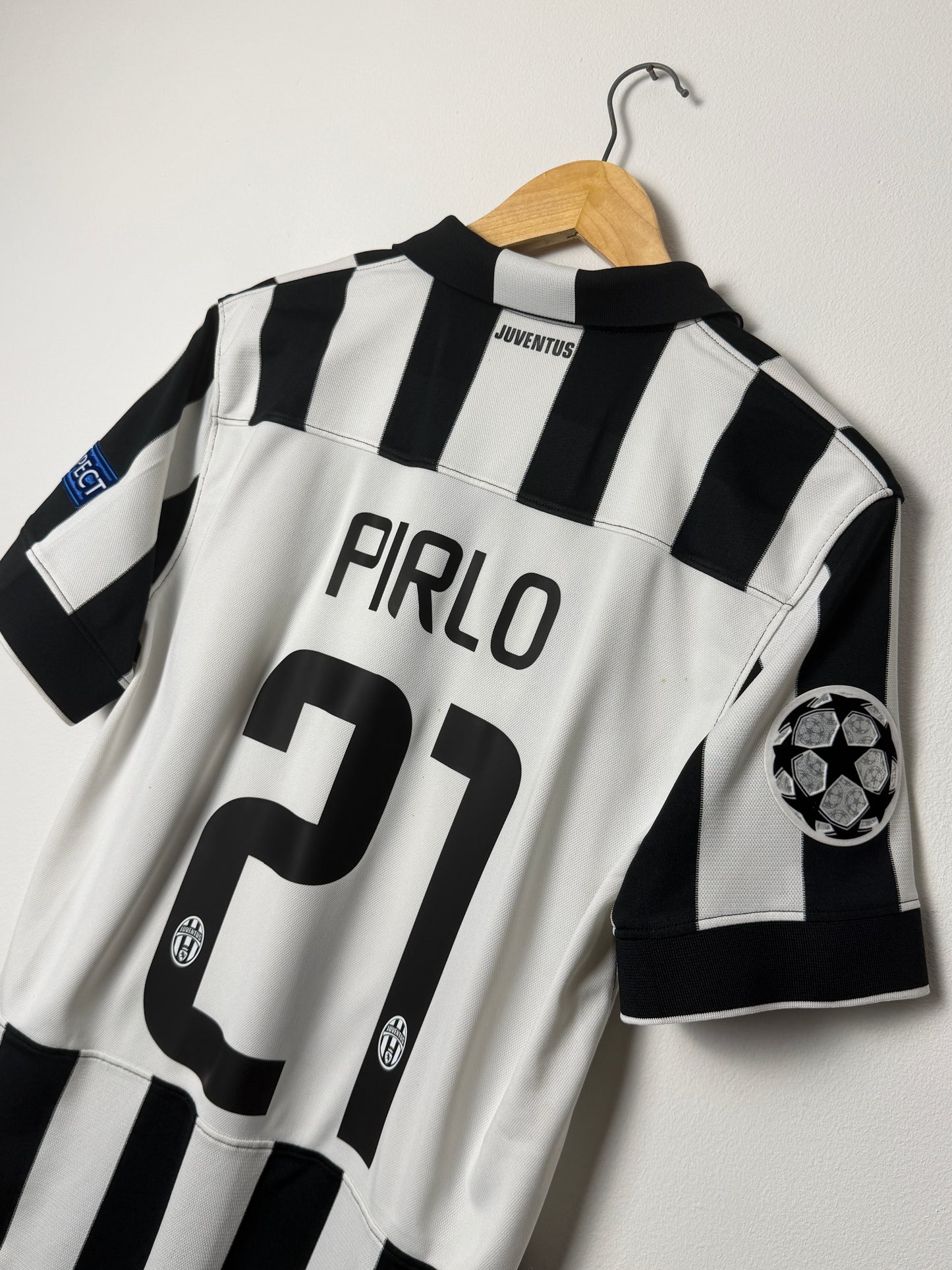 Andrea Pirlo Juventus FC 2014-15 home football shirt (M)
