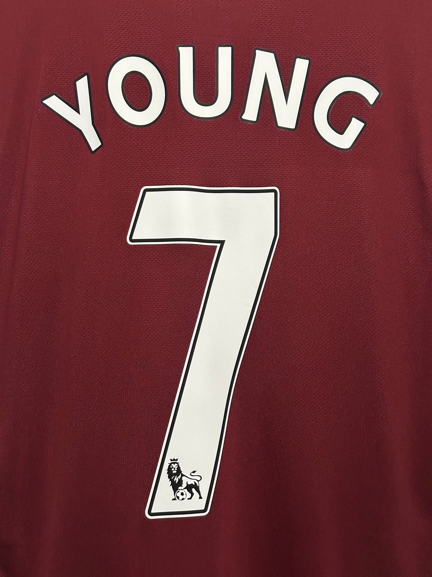 Ashley Young Aston Villa 2010-11 home football shirt (M)