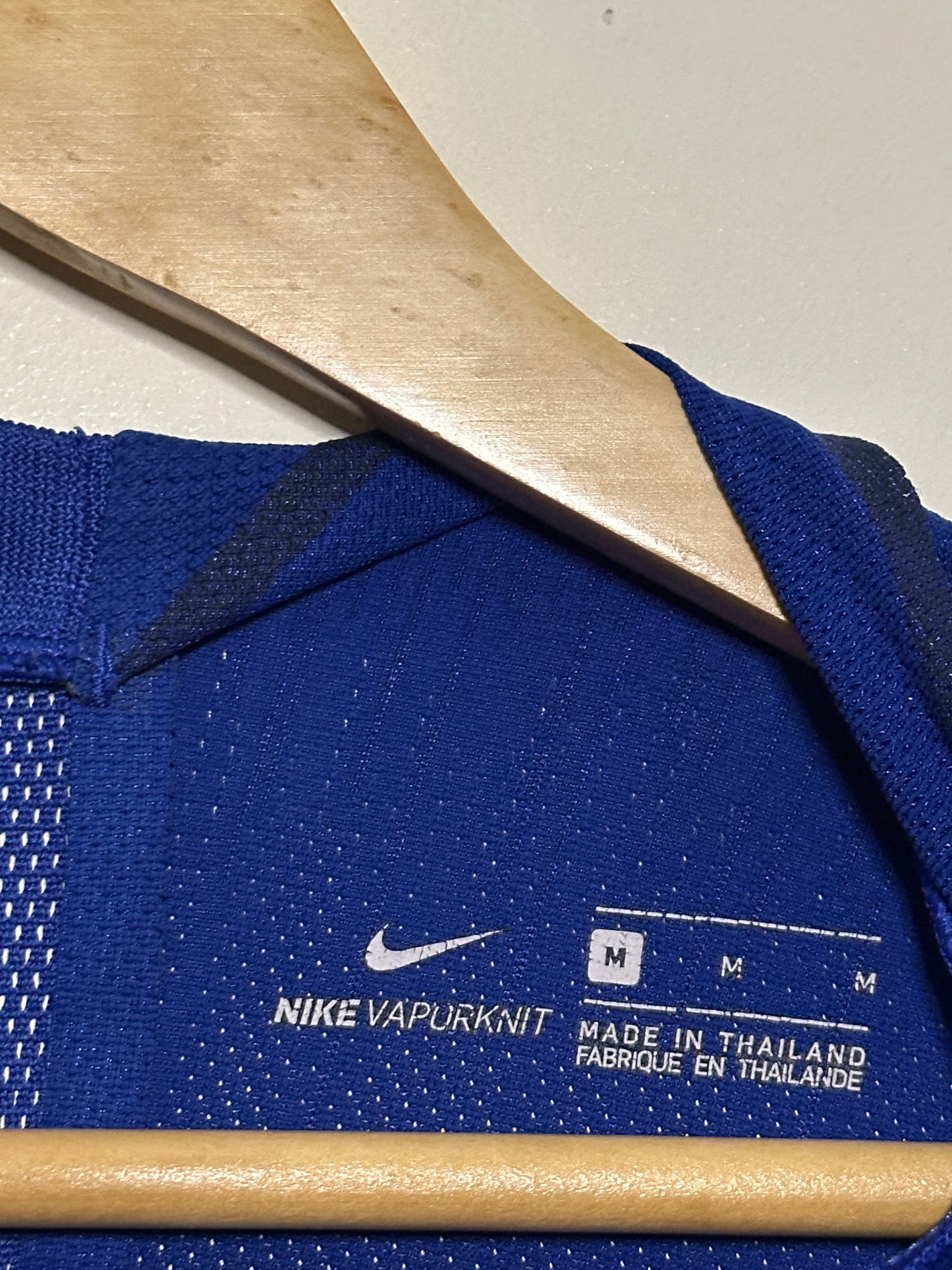 Eden Hazard Chelsea FC 2018-19 Vaporknit home football shirt (M)