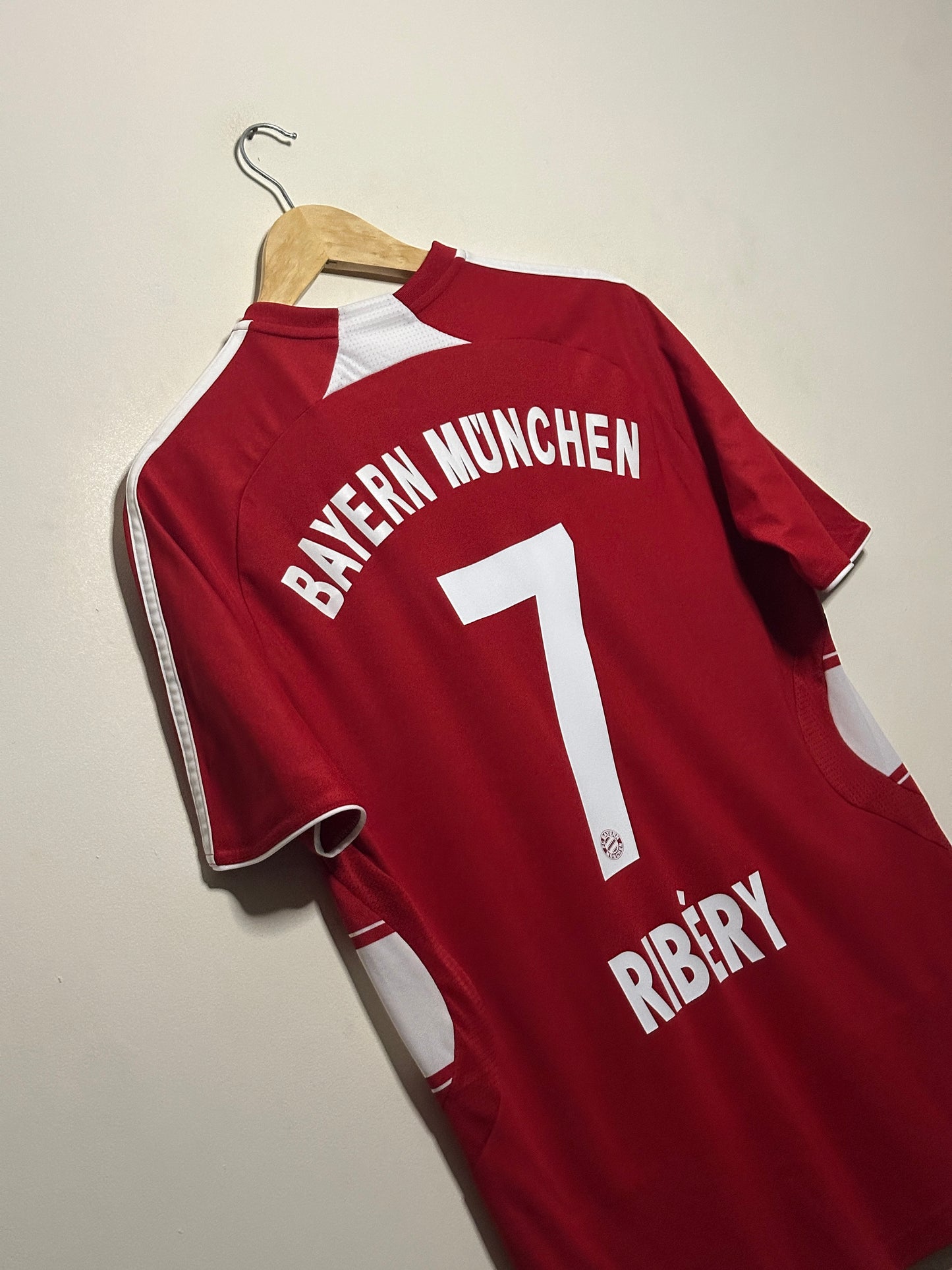 Franck Ribery FC Bayern Munich 2008-09 home football shirt (M)