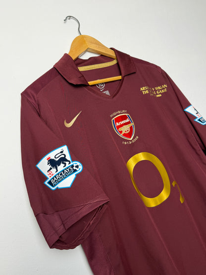 Thierry Henry Arsenal FC 2005-06 home football shirt (L)