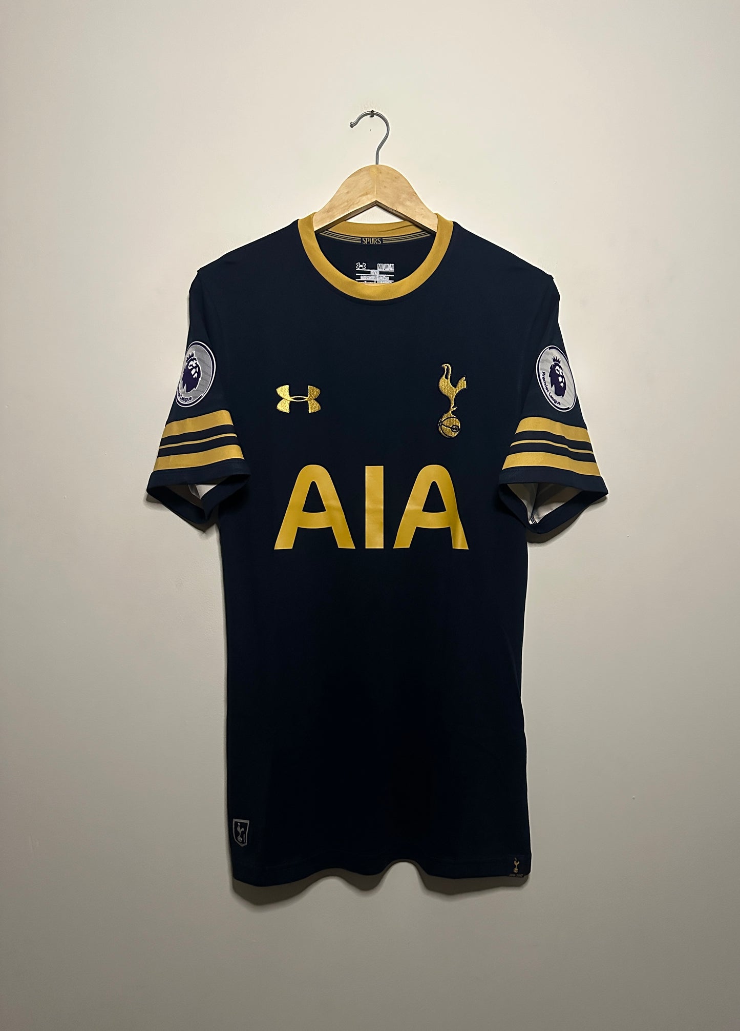 Moussa Dembele Tottenham Hotspur 2016-17 away football shirt (M)