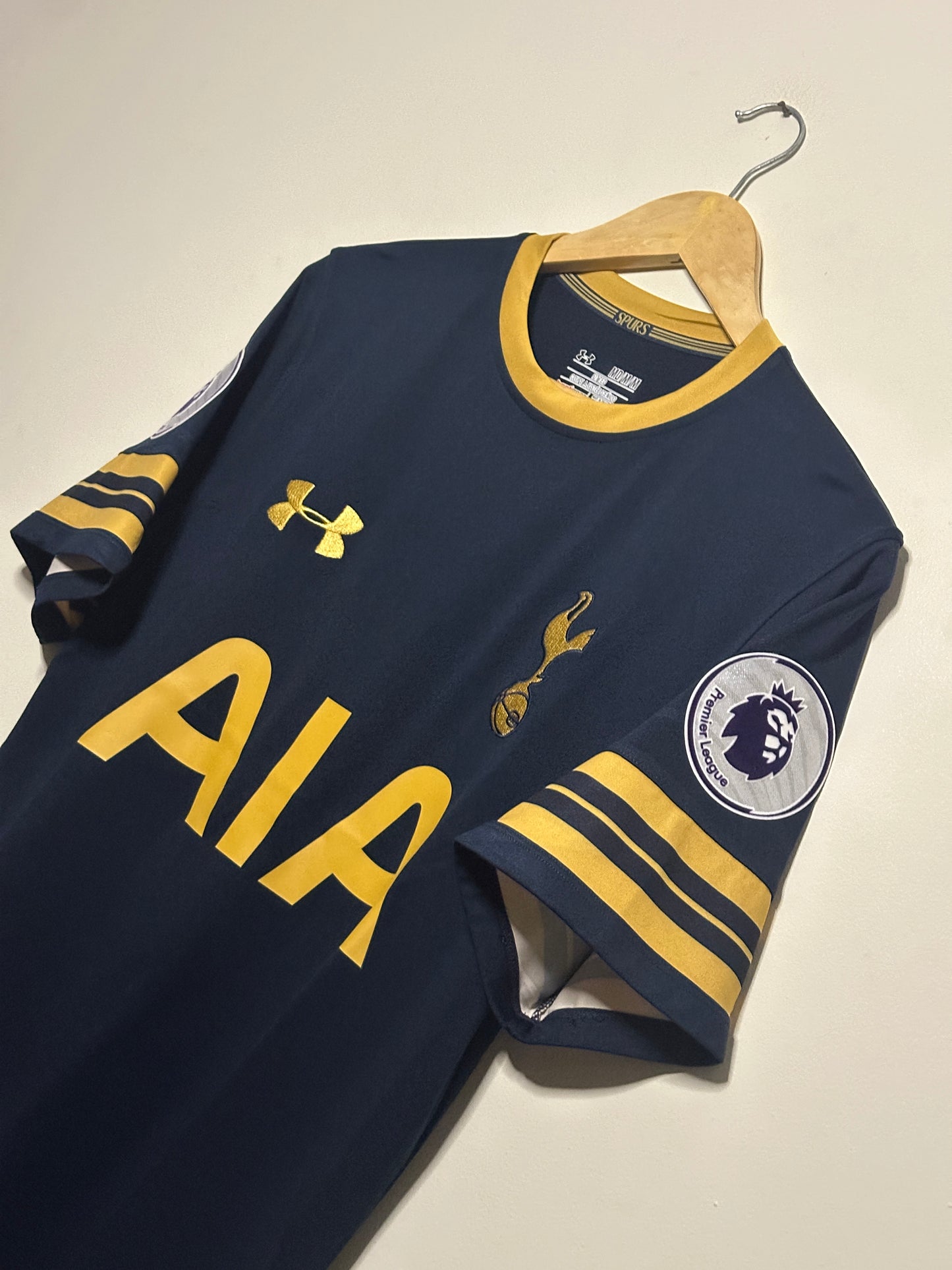 Moussa Dembele Tottenham Hotspur 2016-17 away football shirt (M)