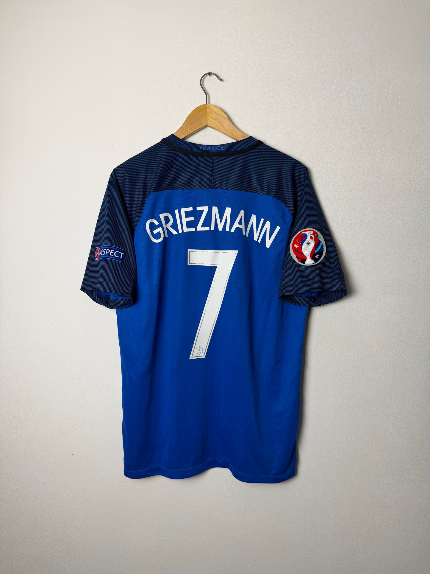 Antoine Griezmann France 2016 Euro home football shirt (L)